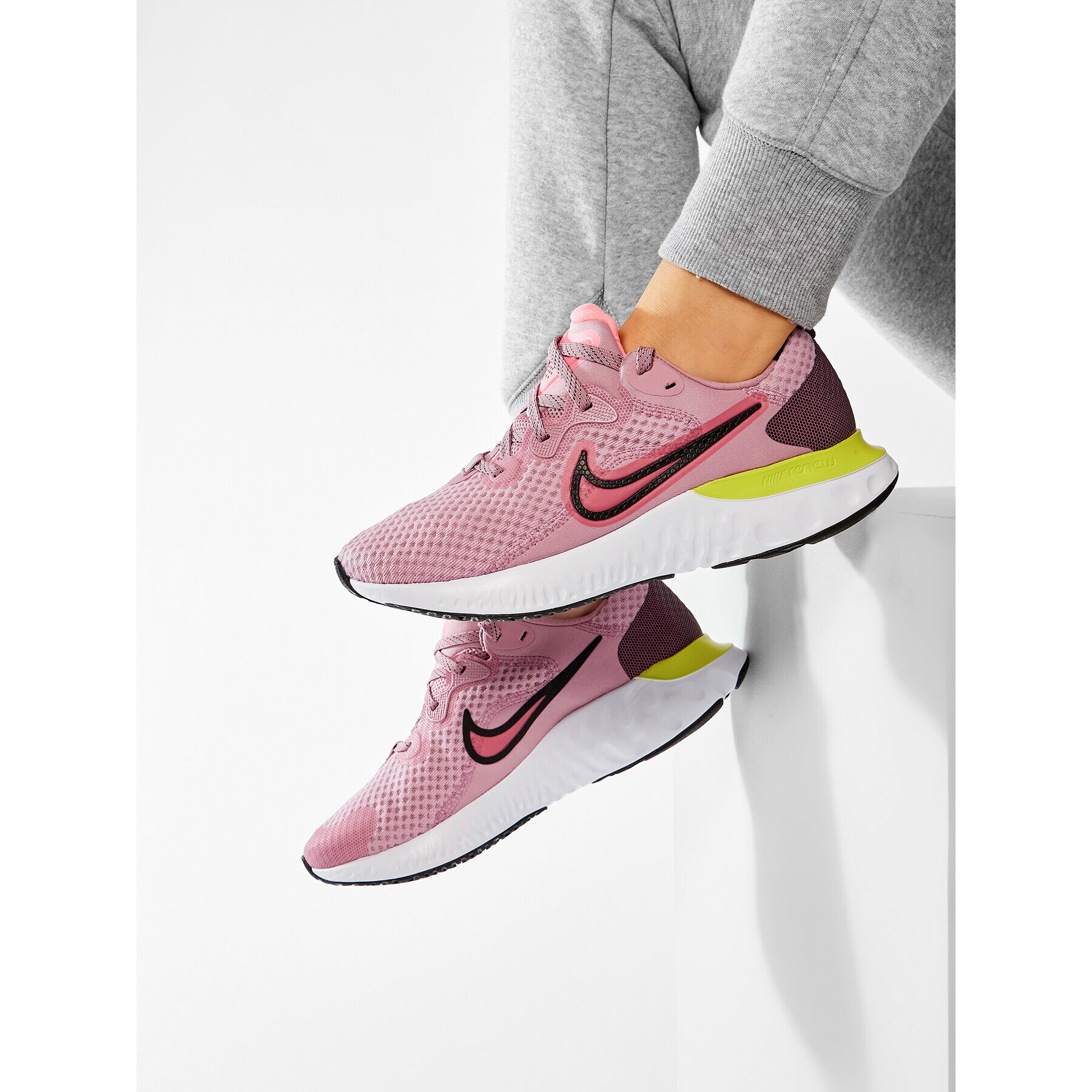 Nike Pantofi Renew Run 2 CU3505 601 Roz - Pled.ro