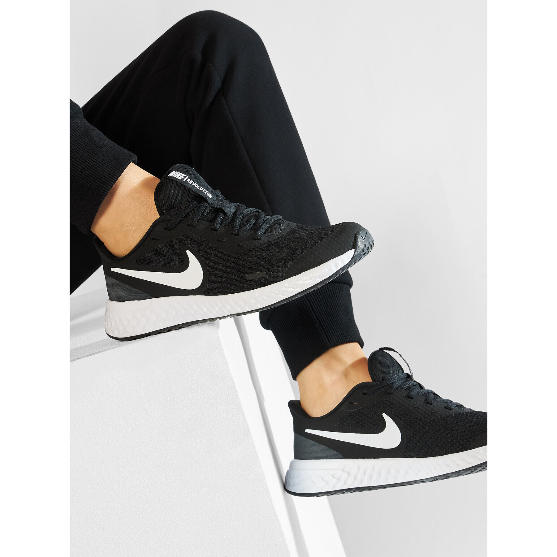 Nike Pantofi Revolution 5 (GS) BQ5671 003 Negru - Pled.ro