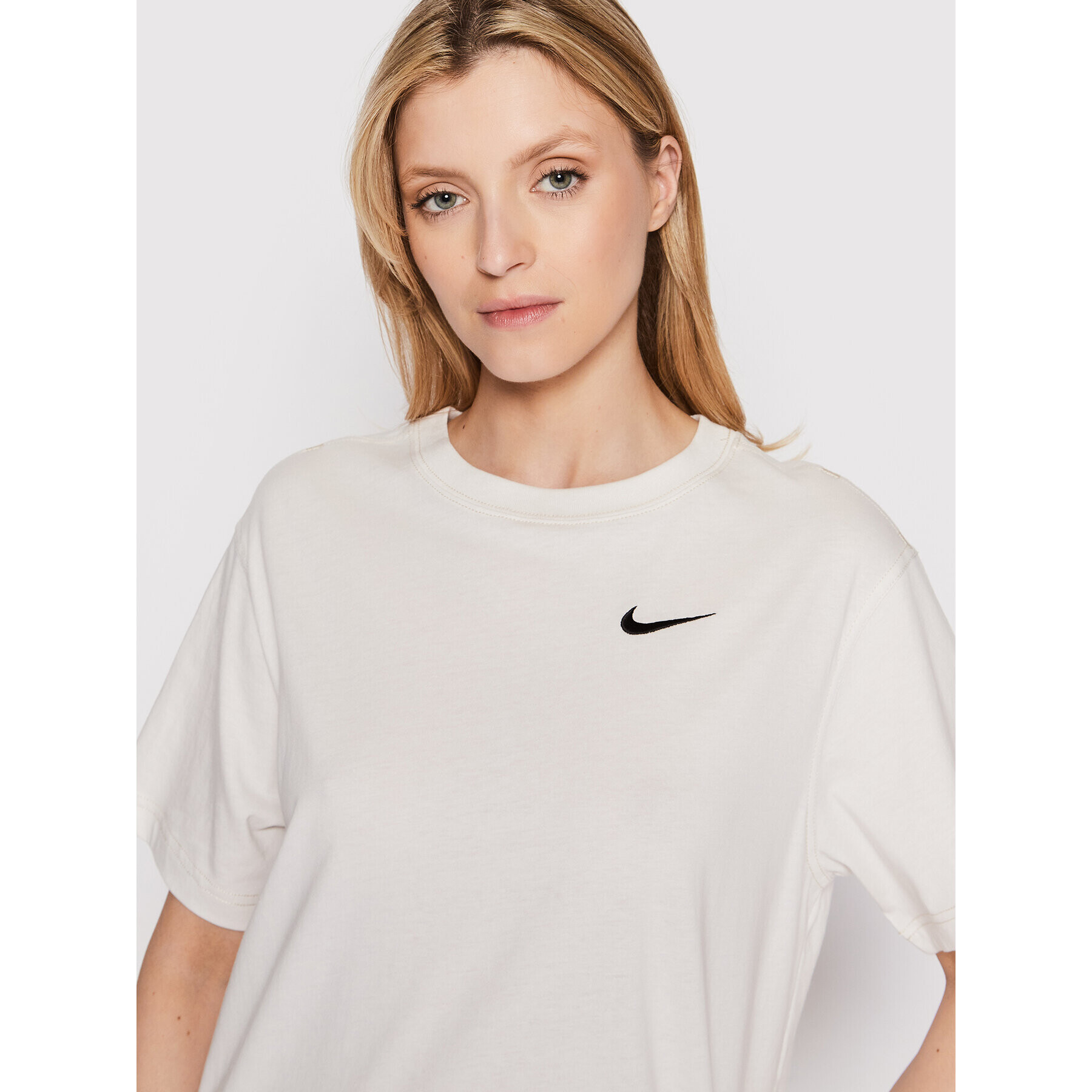 Nike Rochie de zi Sportswear Swoosh DM6191 Bej Oversize - Pled.ro