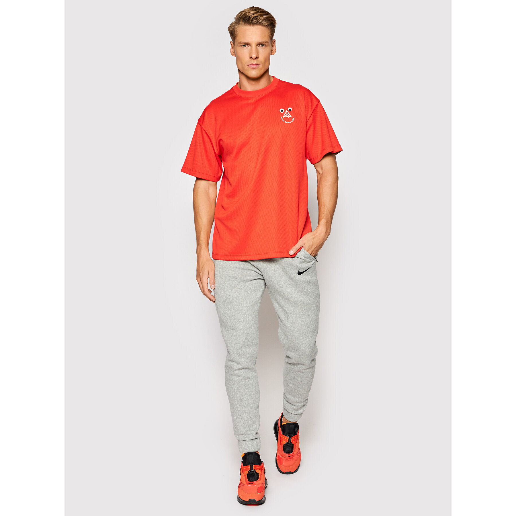 Nike Tricou All Conditions Gear CU0098 Roșu Regular Fit - Pled.ro