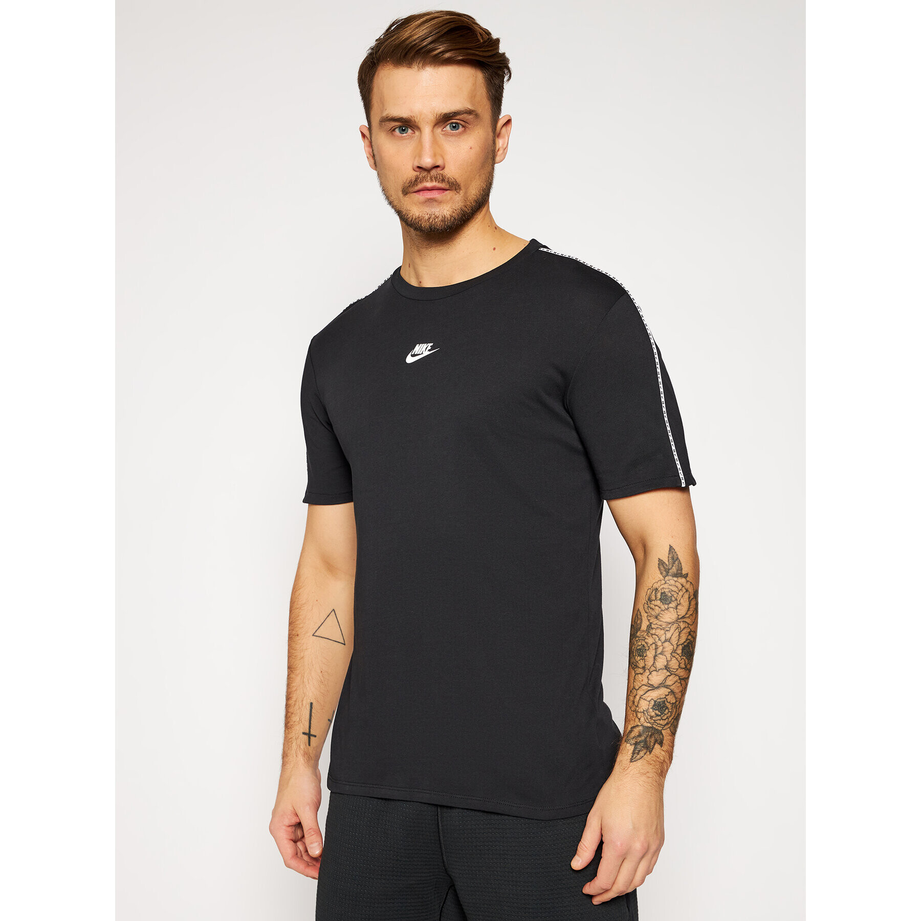 Nike Tricou Repeat CZ7825 Negru Standard Fit - Pled.ro