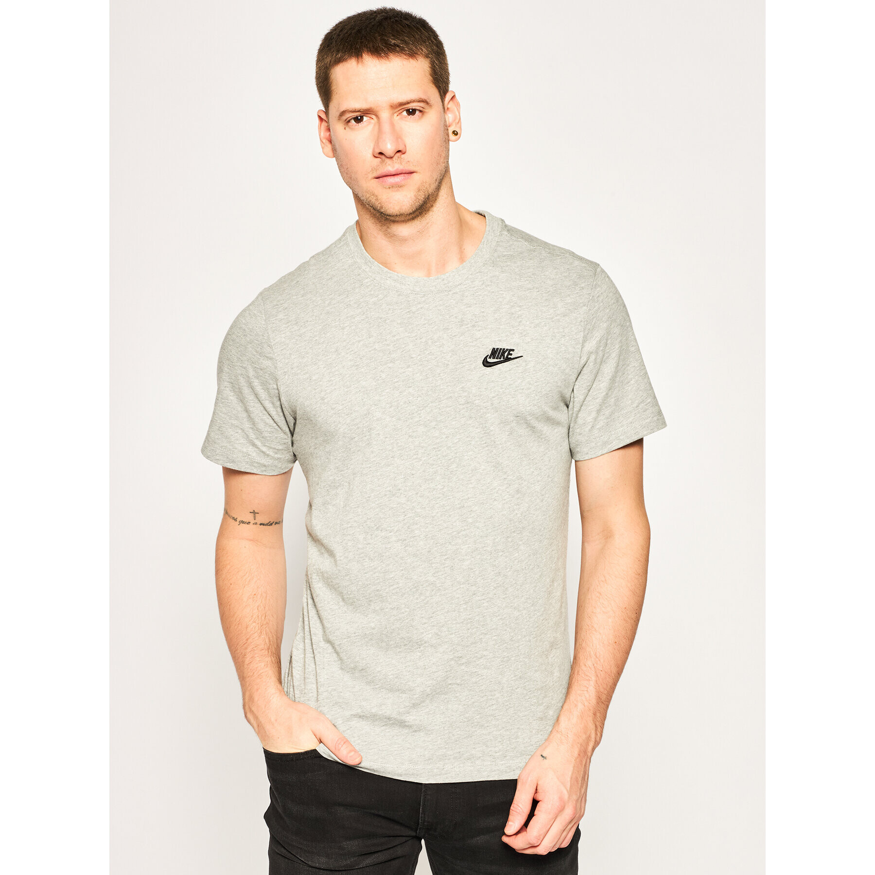 Nike Tricou Sportswear Club AR4997 Gri Standard Fit - Pled.ro