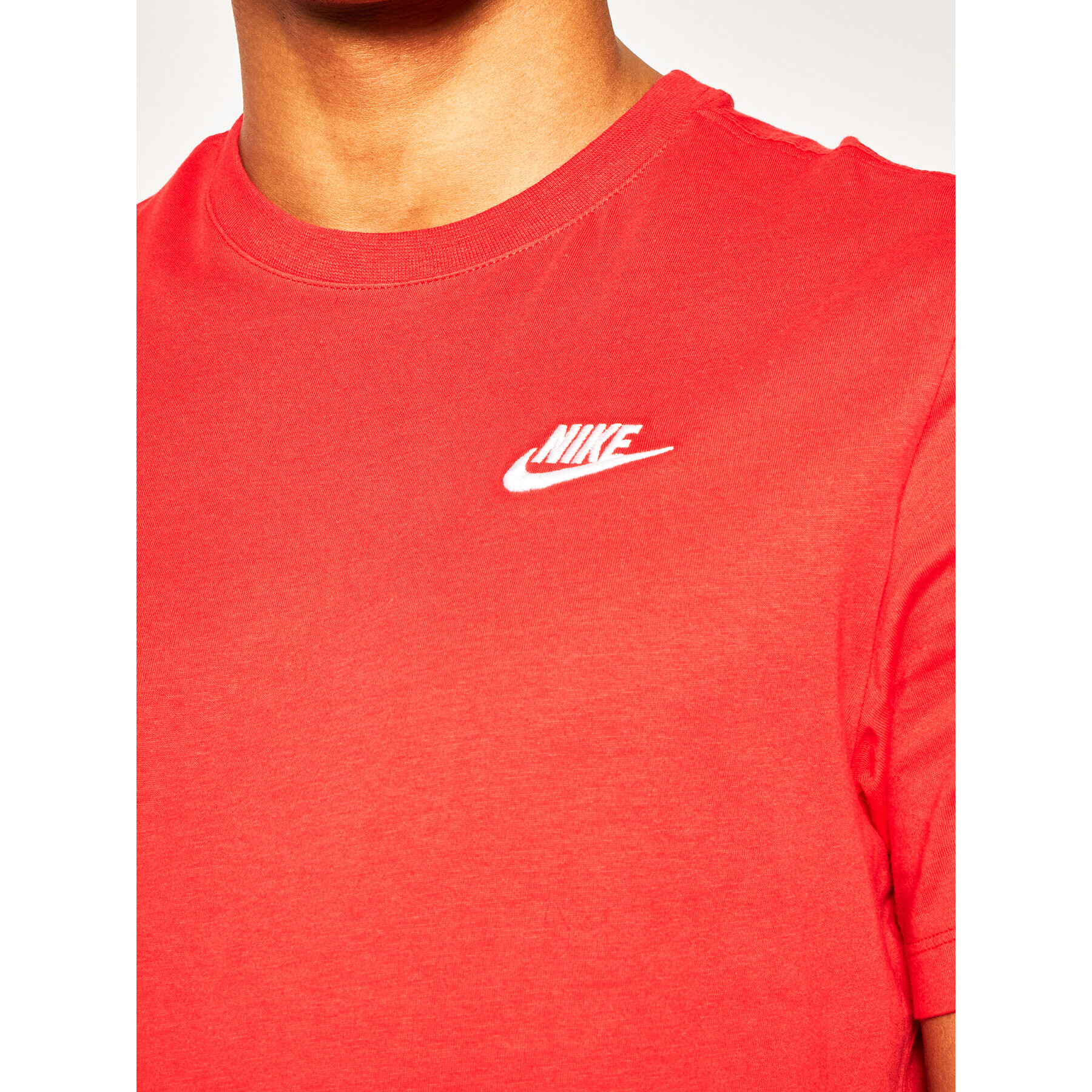 Nike Tricou Sportswear Club AR4997 Roșu Regular Fit - Pled.ro