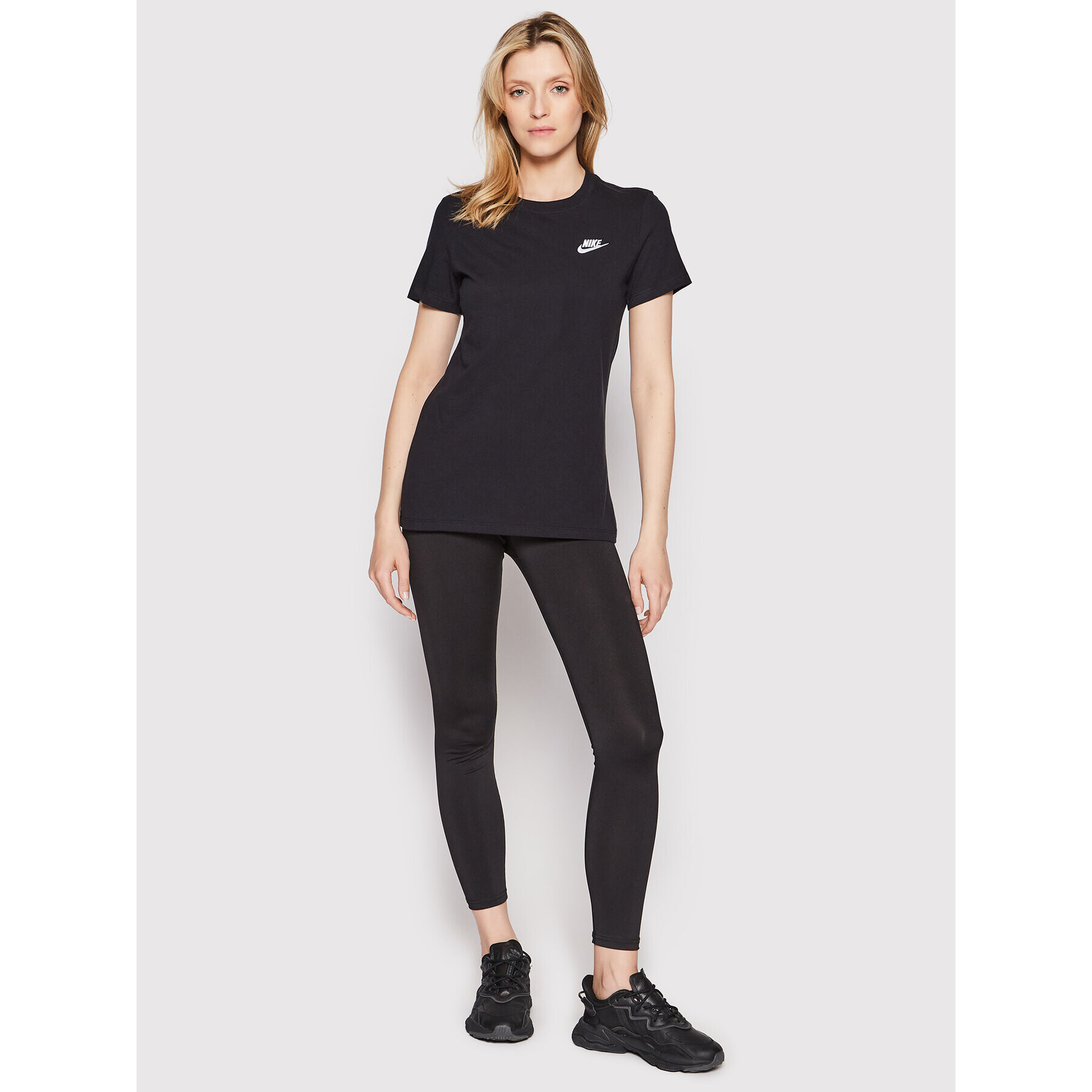 Nike Tricou Sportswear Club DN2393 Negru Relaxed Fit - Pled.ro