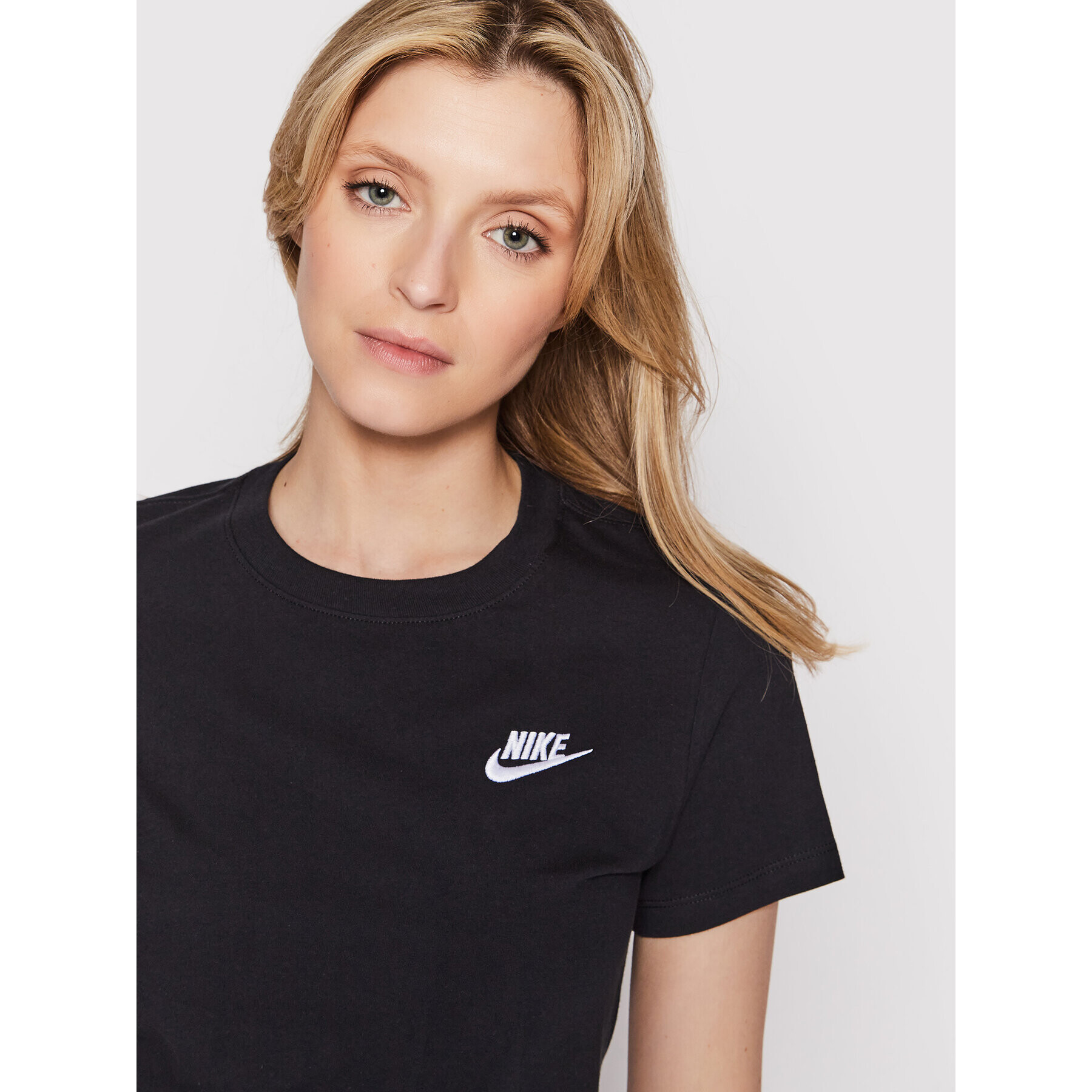 Nike Tricou Sportswear Club DN2393 Negru Relaxed Fit - Pled.ro