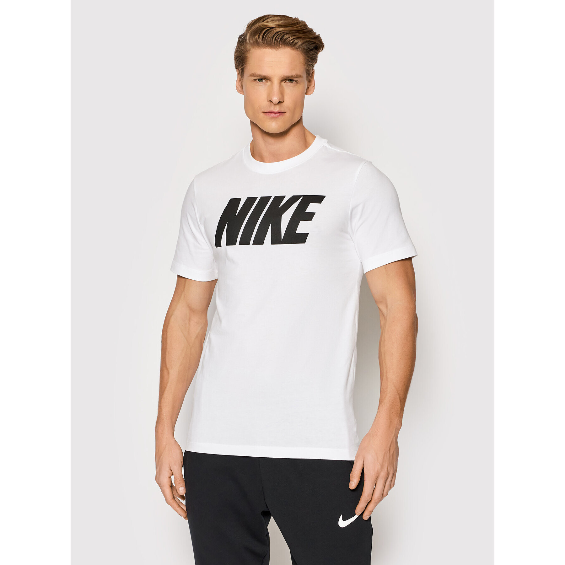 Nike Tricou Sportswear DC5092 Alb Standard Fit - Pled.ro