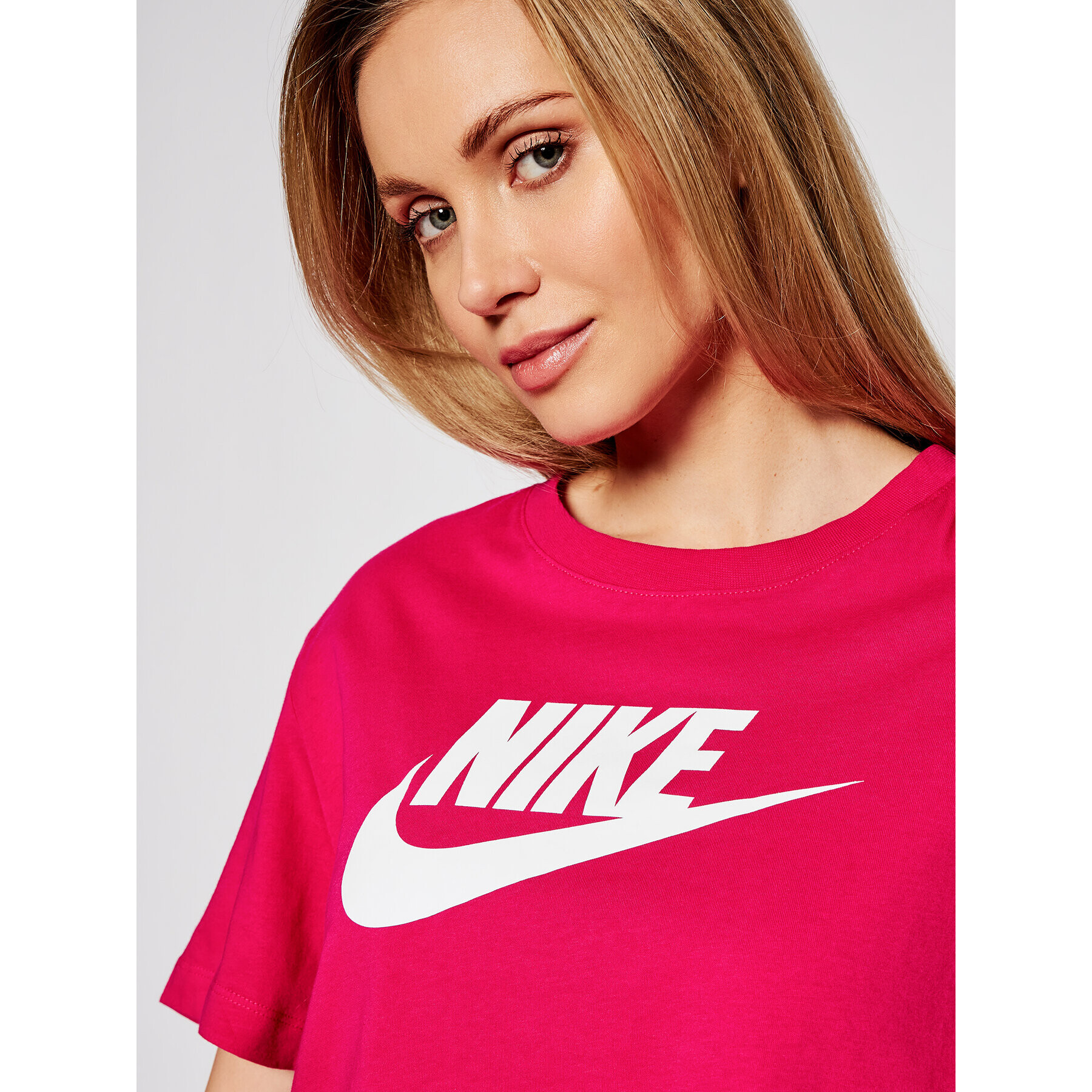 Nike Tricou Sportswear Essential BV6175 Roz Loose Fit - Pled.ro