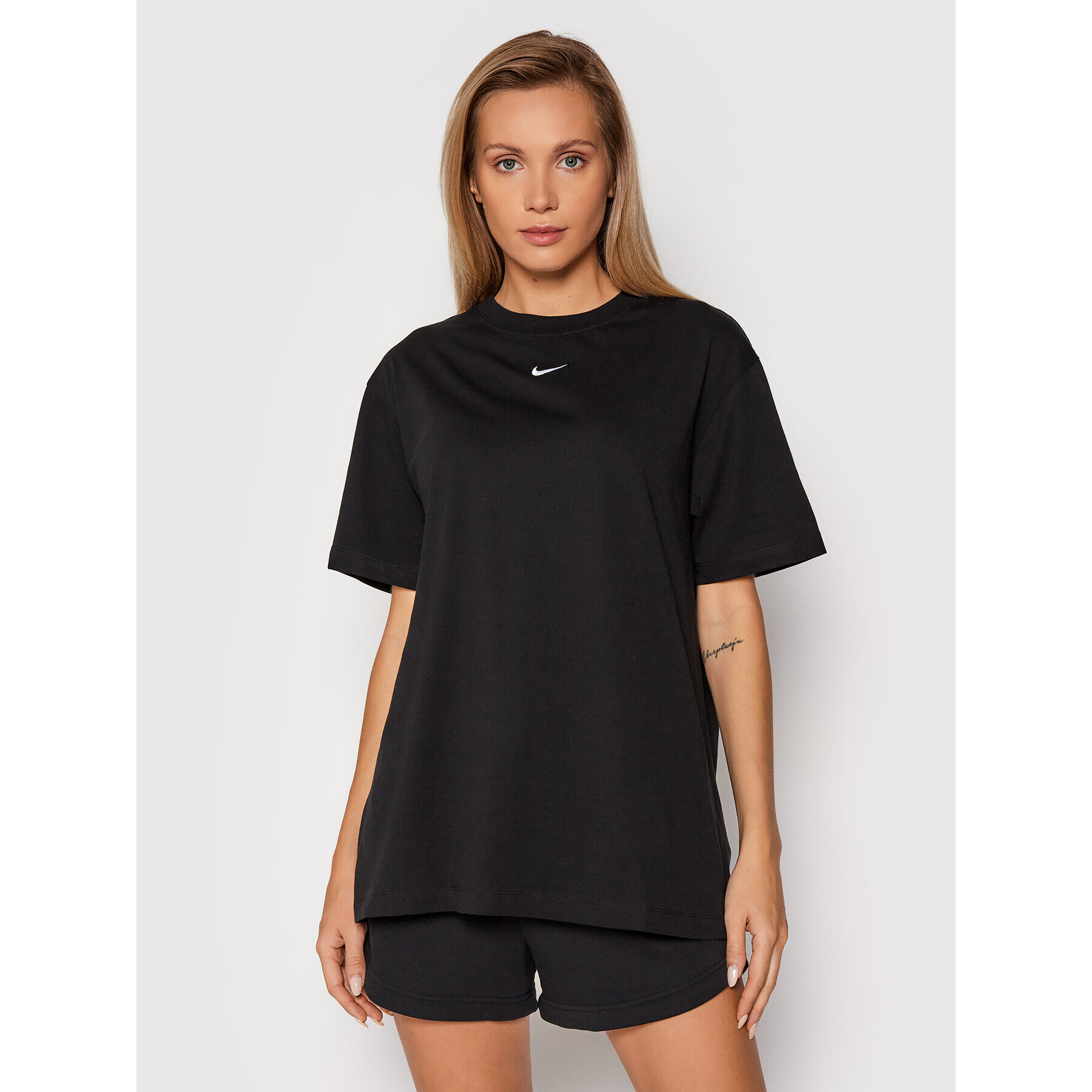 Nike Tricou Sportswear Essential DH4255 Negru Oversize - Pled.ro