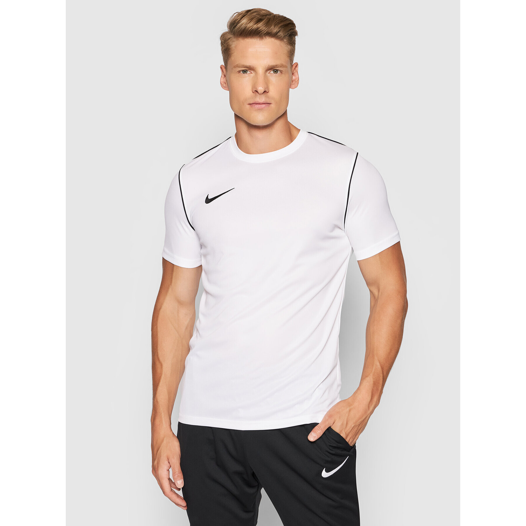 Nike Tricou tehnic Dri-Fit BV6883 Alb Regular Fit - Pled.ro