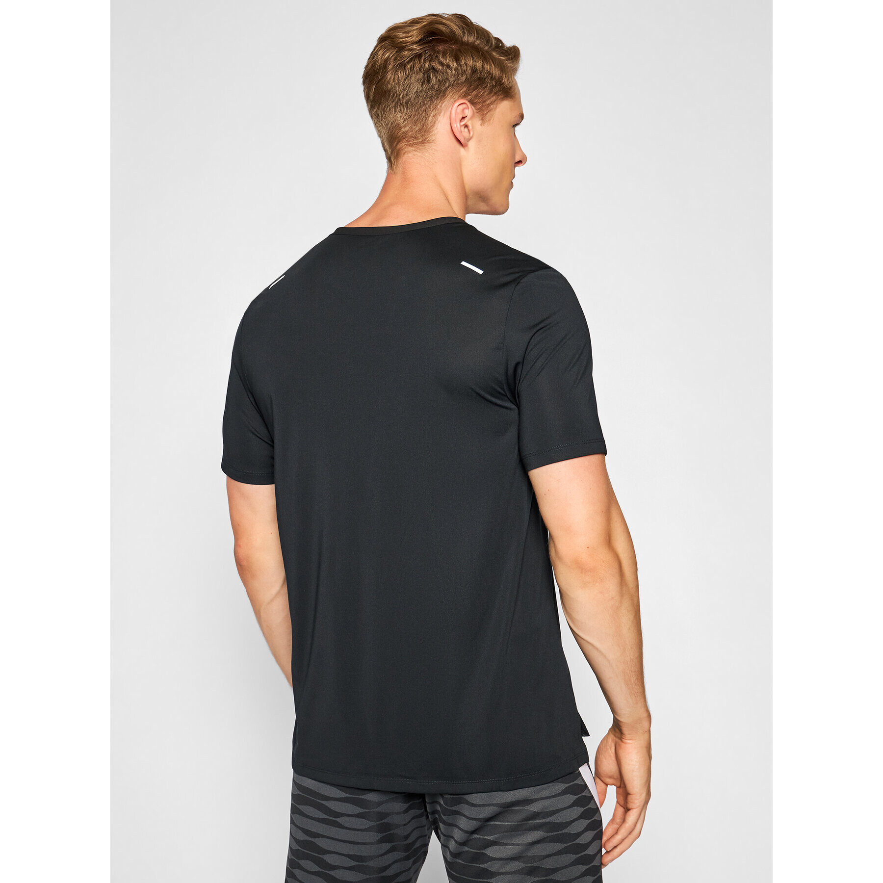 Nike Tricou tehnic Dri-Fit Rise CZ9184 Negru Standard Fit - Pled.ro