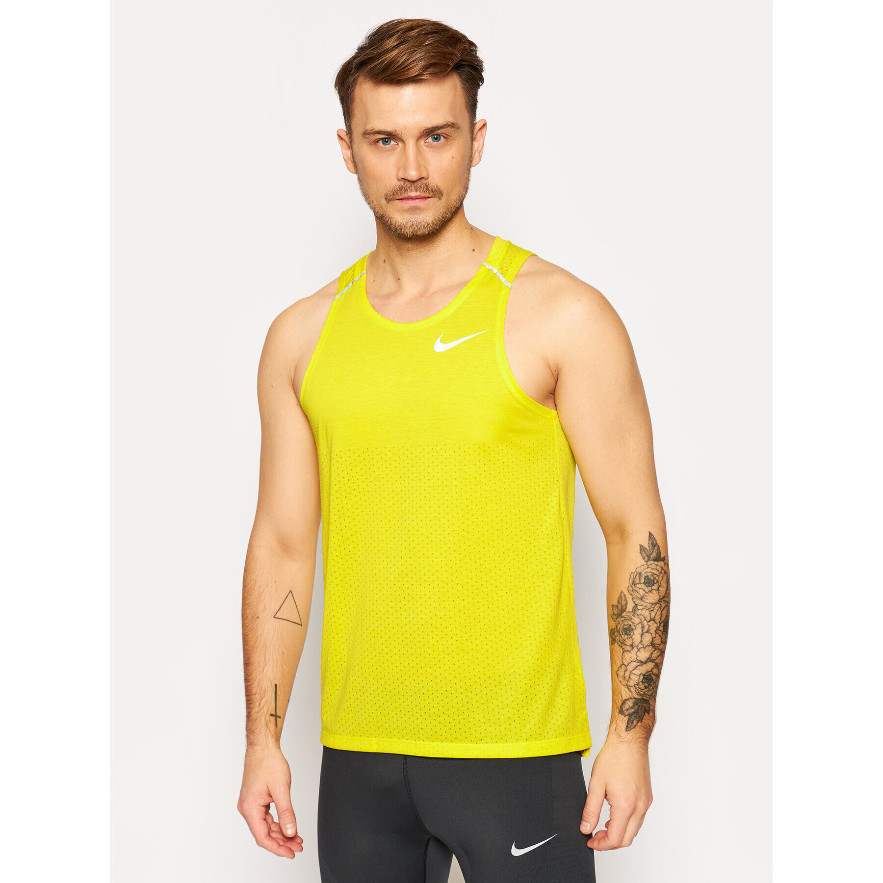 Nike Tricou tehnic Rise 365 AQ9917 Galben Standard Fit - Pled.ro