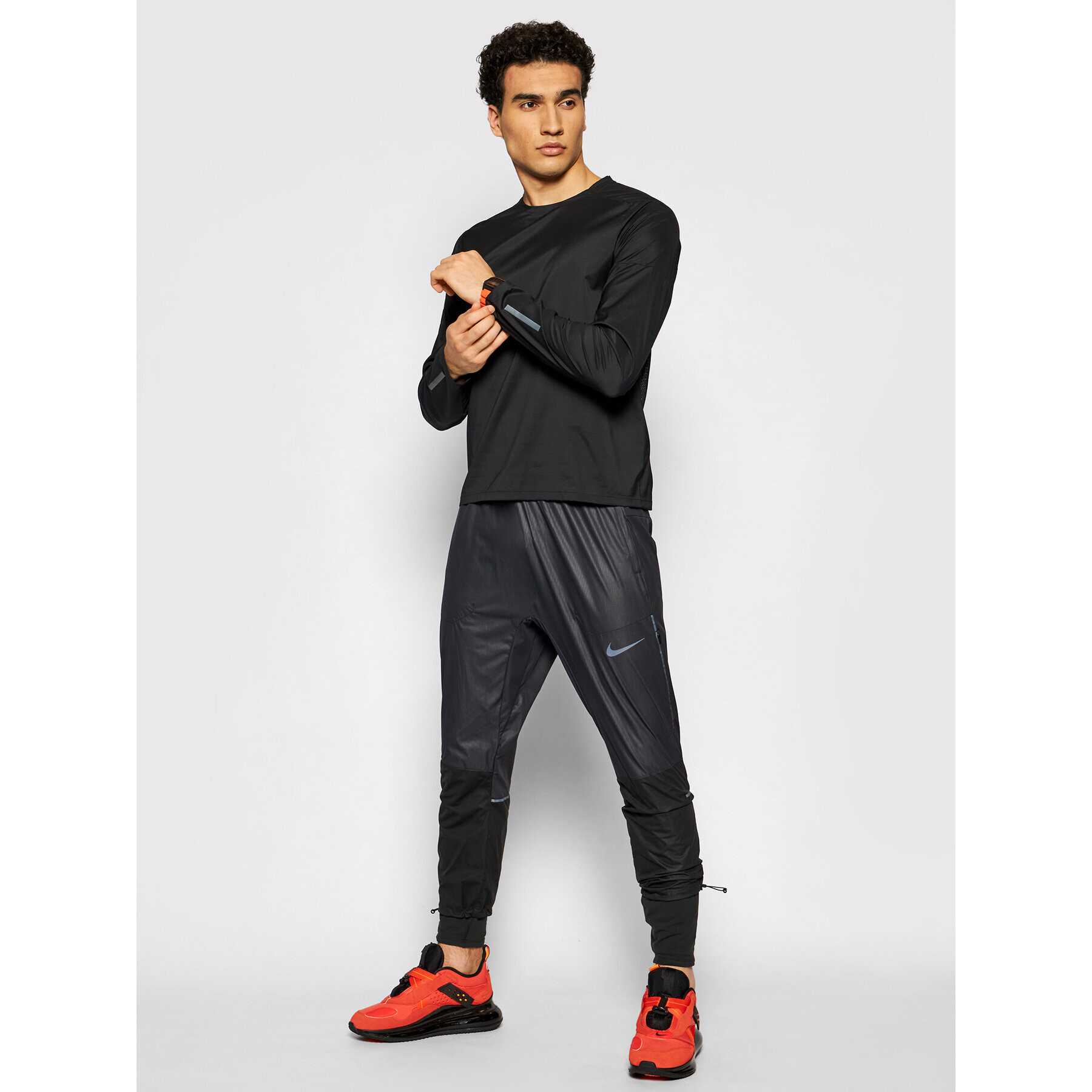 Nike Tricou tehnic Tech Pack CJ5780 Negru Standard Fit - Pled.ro