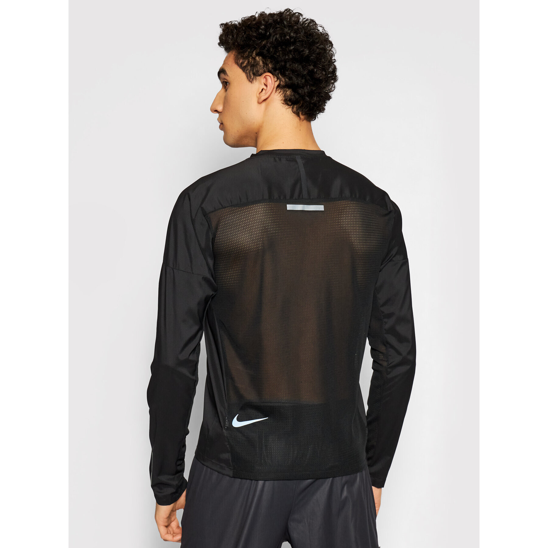 Nike Tricou tehnic Tech Pack CJ5780 Negru Standard Fit - Pled.ro