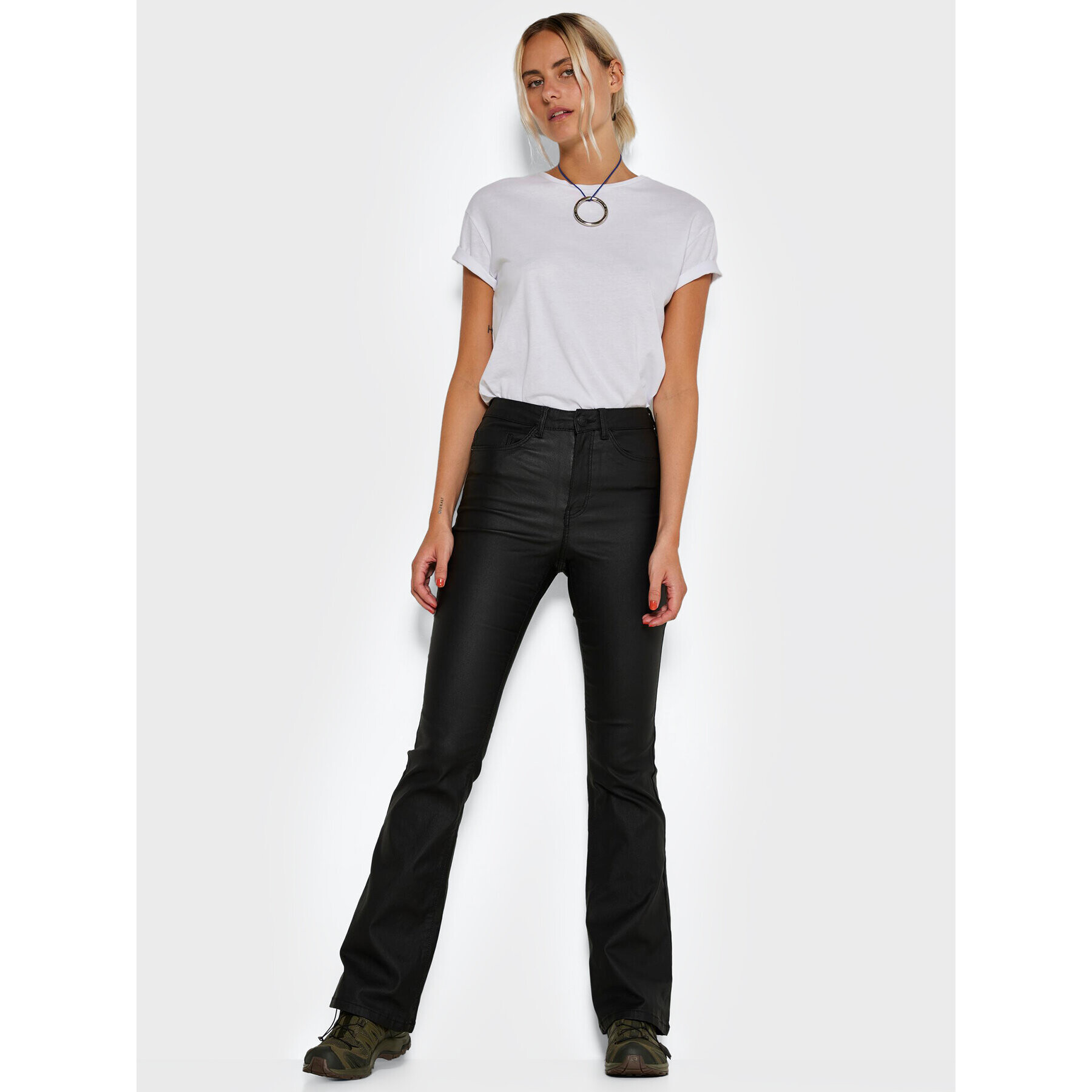 Noisy May Pantaloni din imitație de piele Sallie 27018425 Negru Skinny Fit - Pled.ro