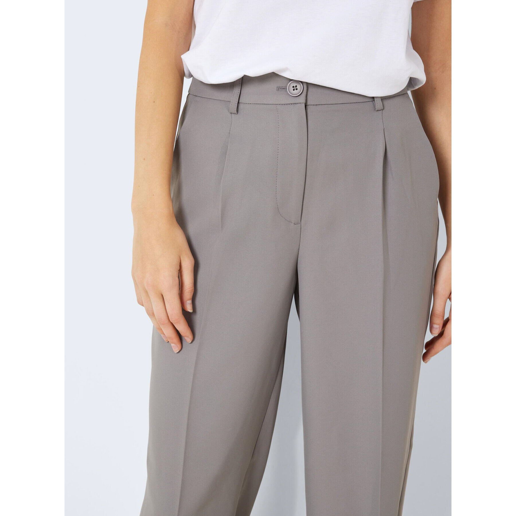 Noisy May Pantaloni din material Drewie 27022757 Gri Relaxed Fit - Pled.ro