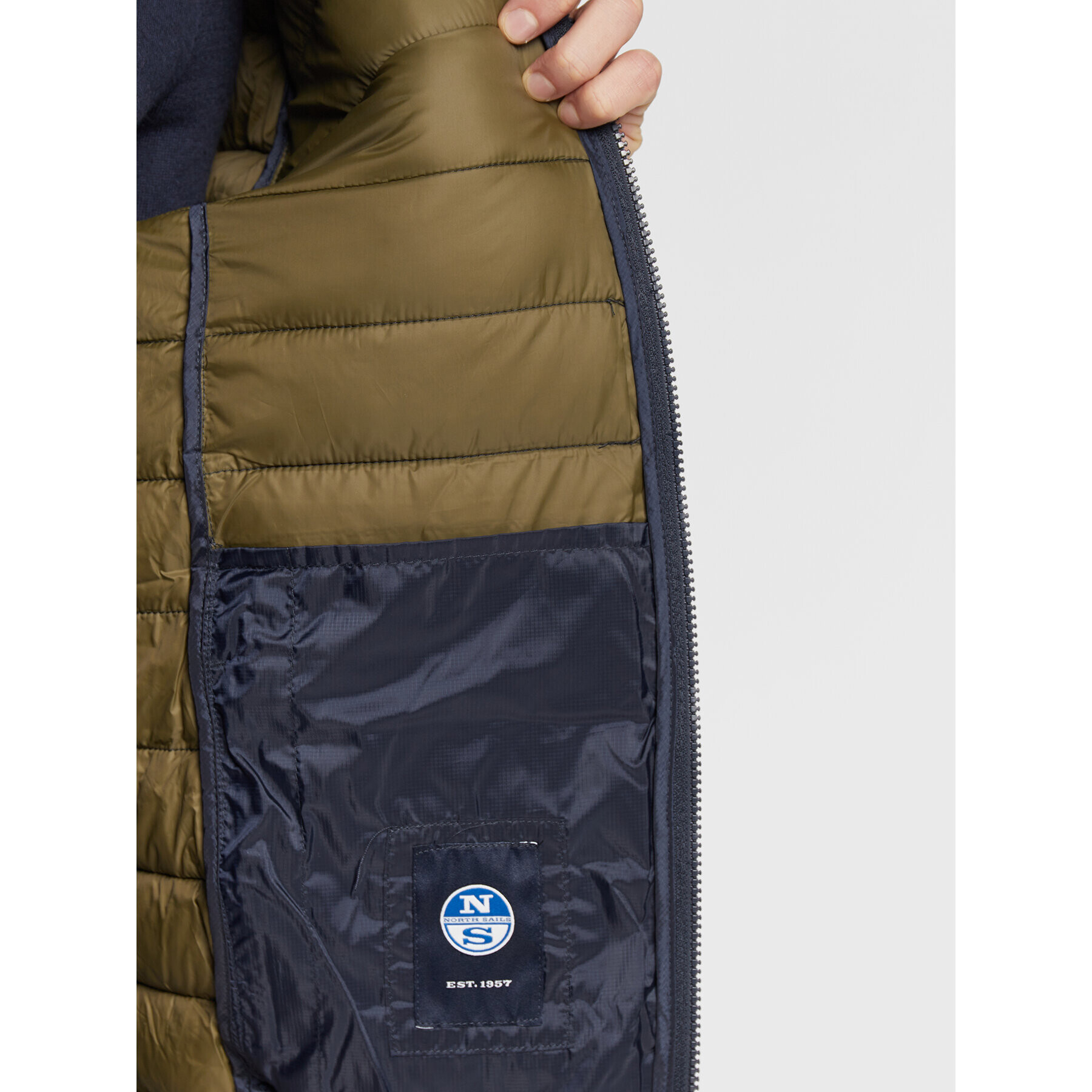 North Sails Geacă din puf Skye 603136 Bleumarin Regular Fit - Pled.ro