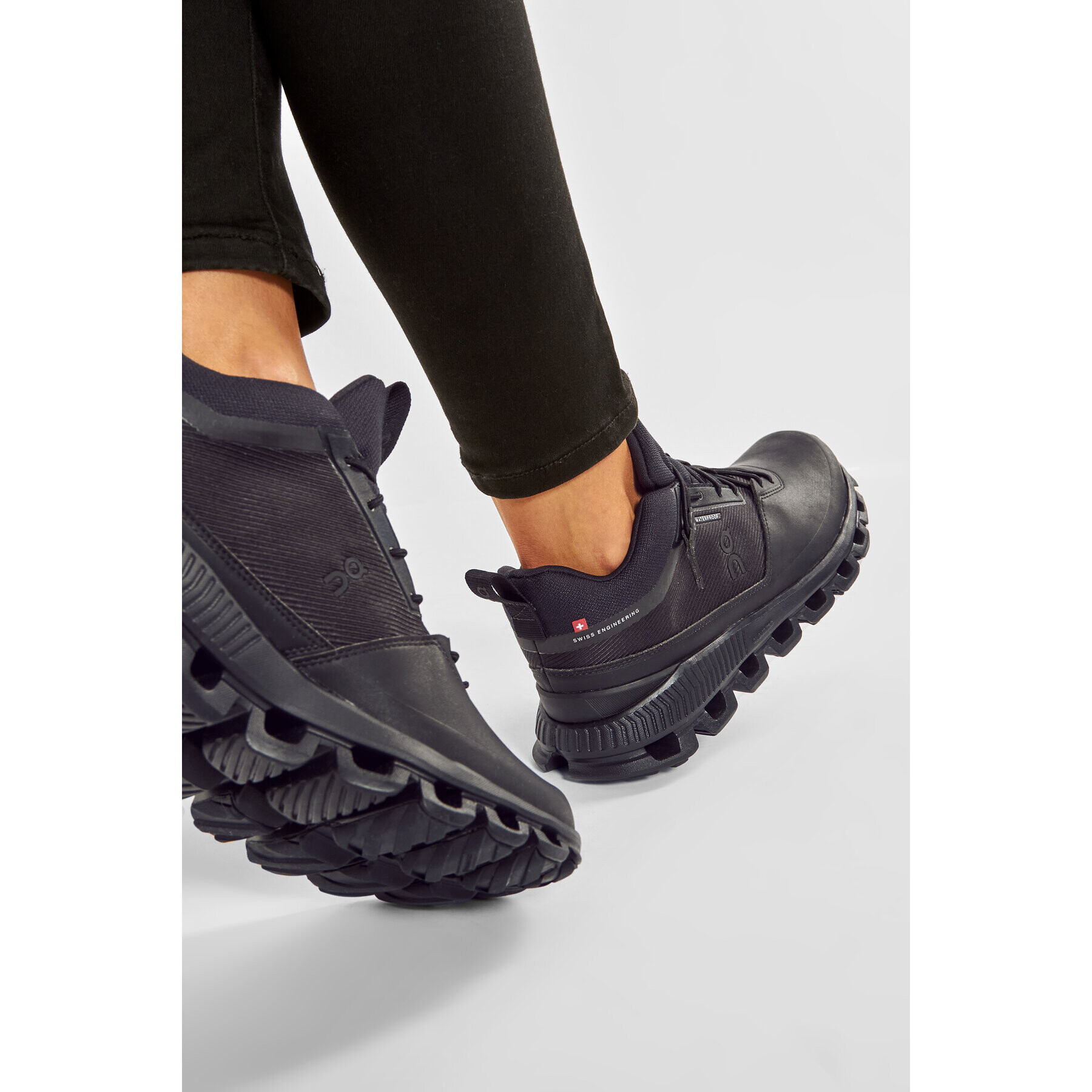 On Sneakers Cloud Hi Waterproof 2899672 Negru - Pled.ro