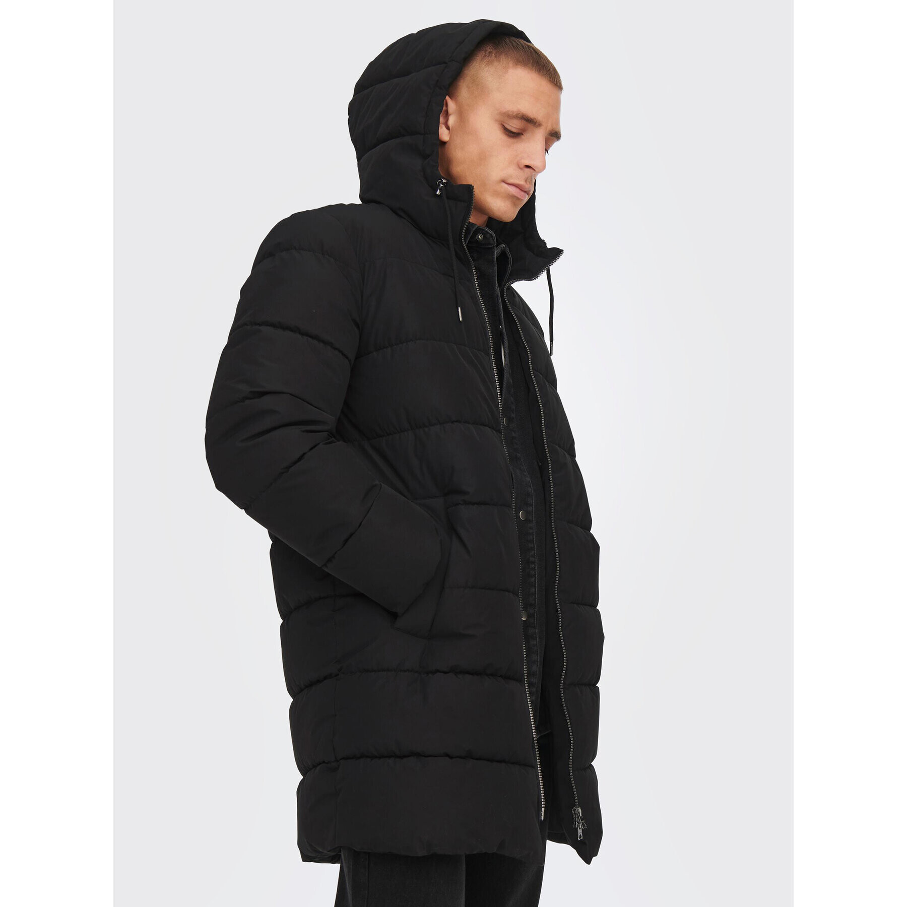 Only & Sons Geacă din puf Melvin 22022100 Negru Regular Fit - Pled.ro