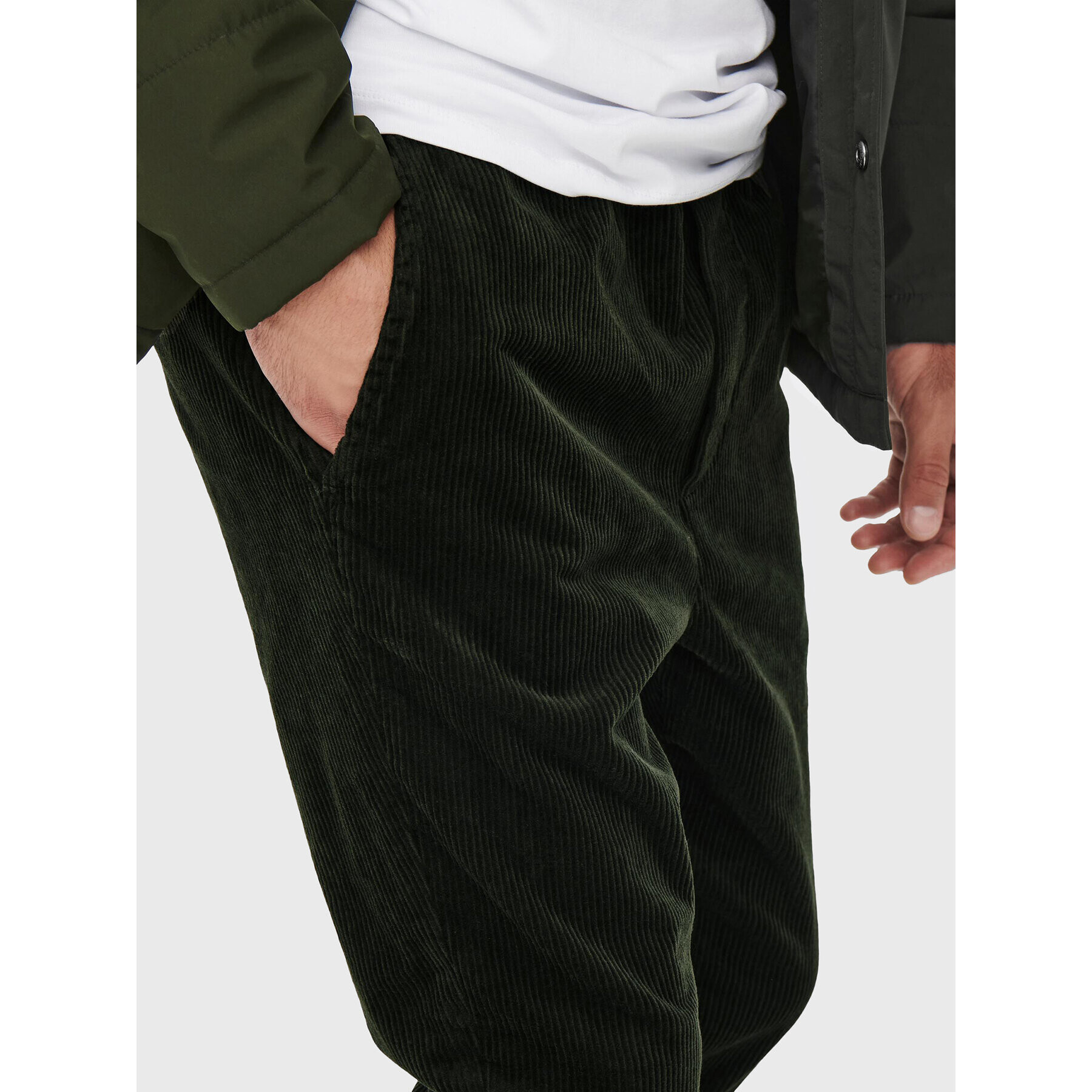 Only & Sons Pantaloni din material Linus 22019912 Verde Tapered Fit - Pled.ro