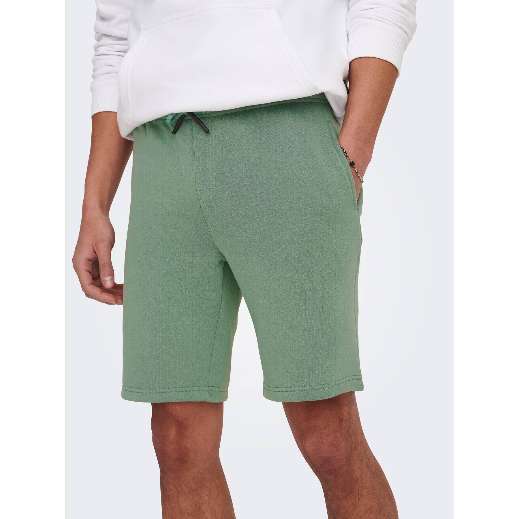 Only & Sons Pantaloni scurți sport 22019490 Verde Regular Fit - Pled.ro