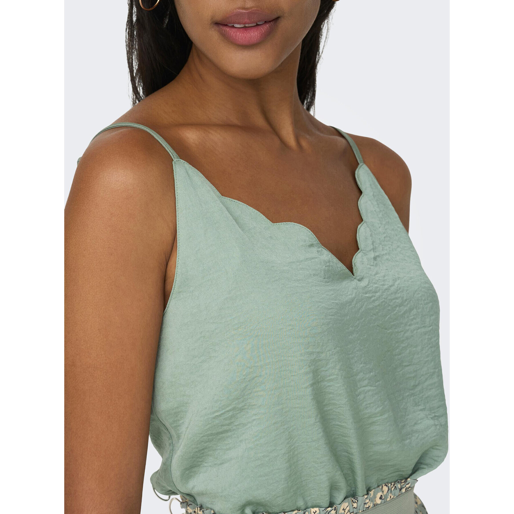 ONLY Top 15176550 Verde Regular Fit - Pled.ro