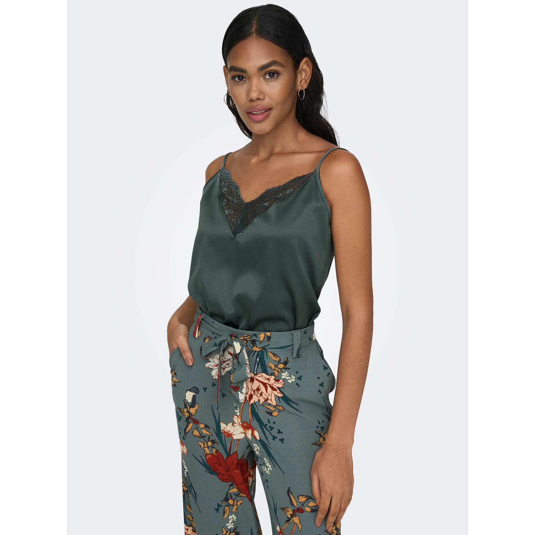 ONLY Top 15287104 Verde Regular Fit - Pled.ro