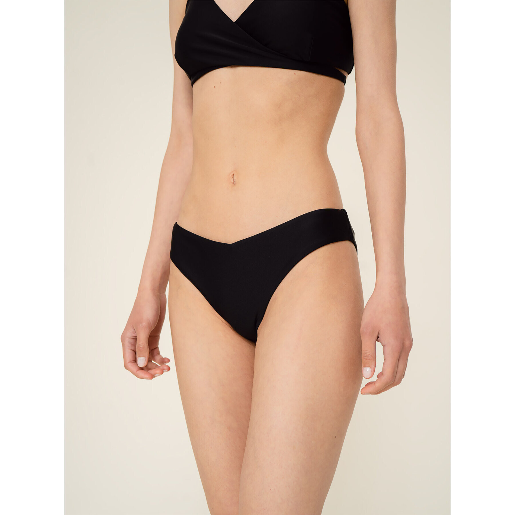 Outhorn Bikini partea de jos OTHSS23UBKBF014 Negru - Pled.ro