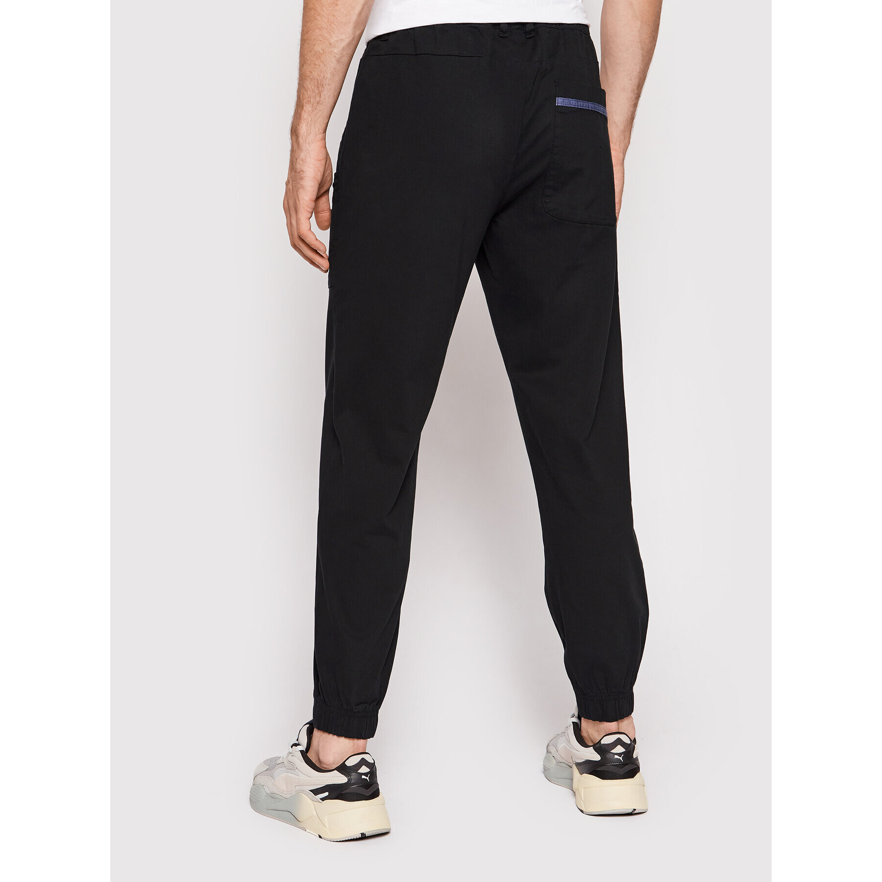 Outhorn Joggers SPMC601 Negru Relaxed Fit - Pled.ro