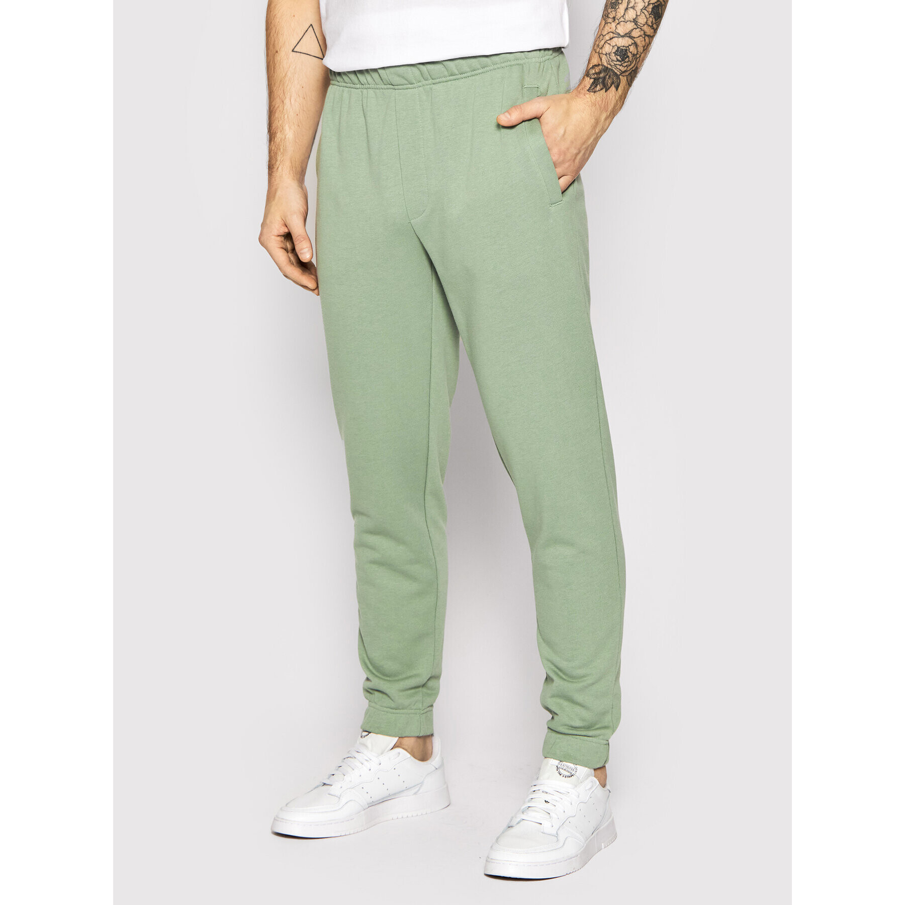 Outhorn Pantaloni trening SPMD604 Verde Regular Fit - Pled.ro