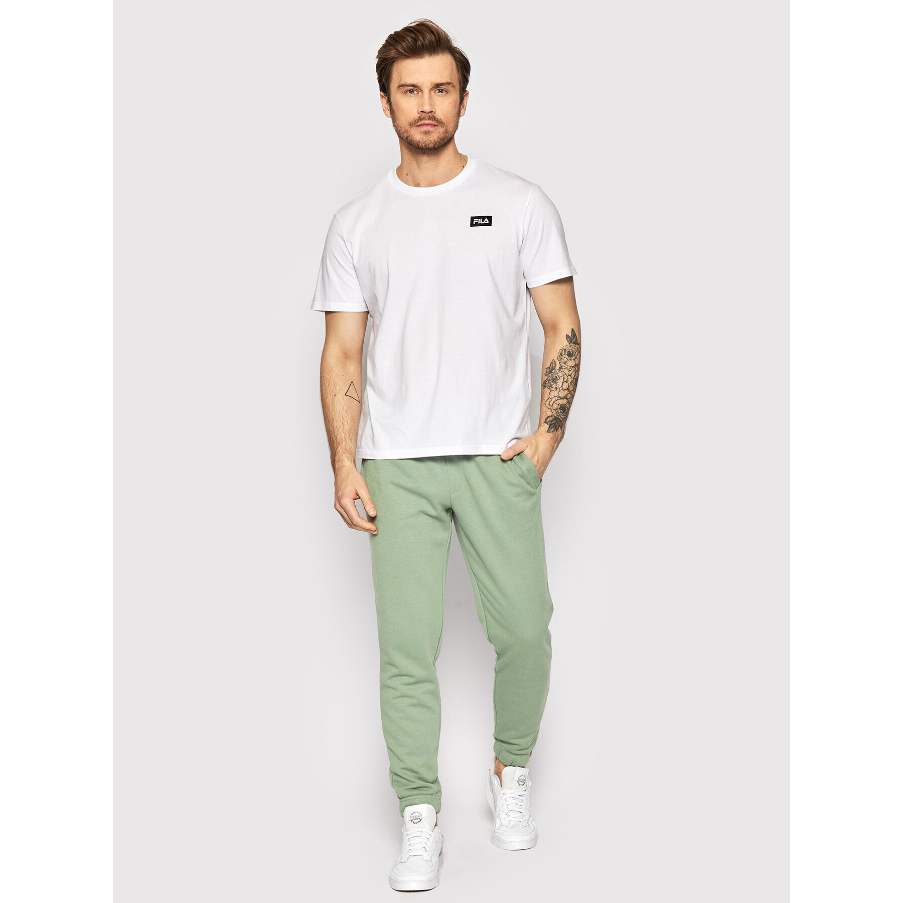 Outhorn Pantaloni trening SPMD604 Verde Regular Fit - Pled.ro