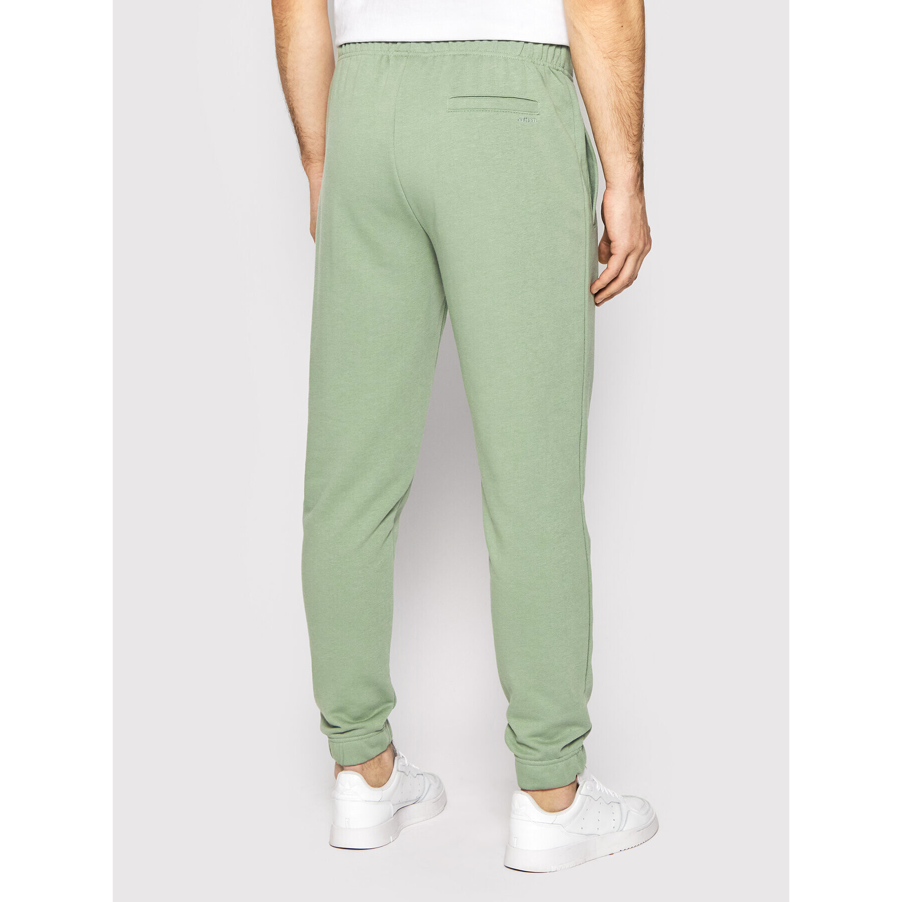 Outhorn Pantaloni trening SPMD604 Verde Regular Fit - Pled.ro