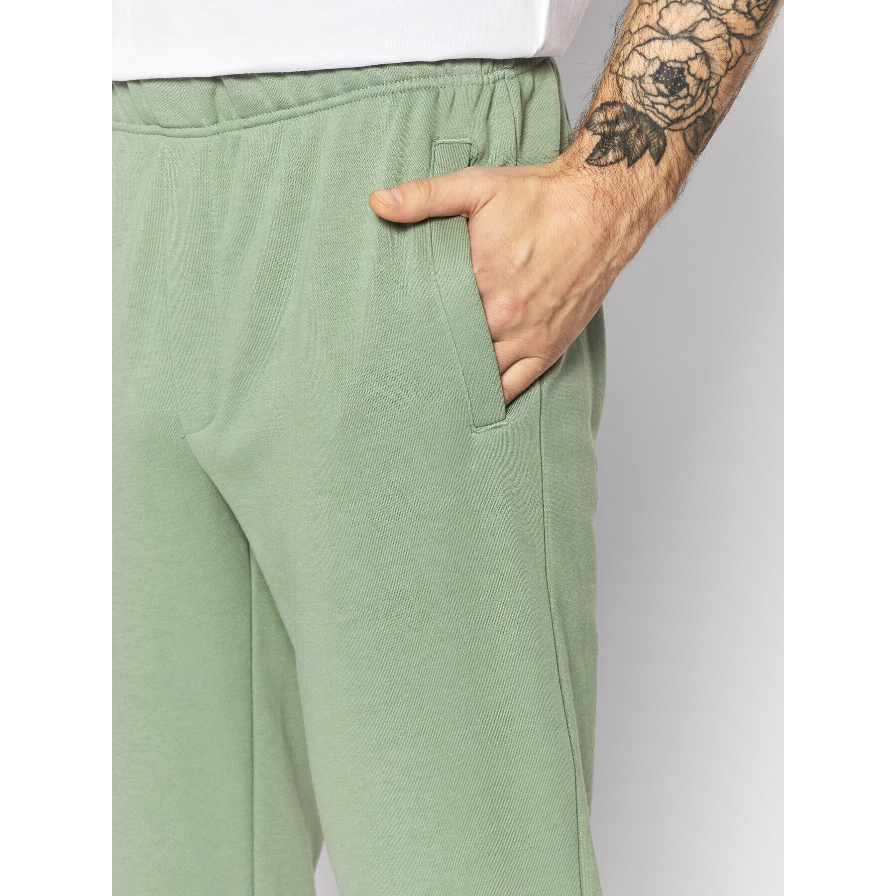 Outhorn Pantaloni trening SPMD604 Verde Regular Fit - Pled.ro