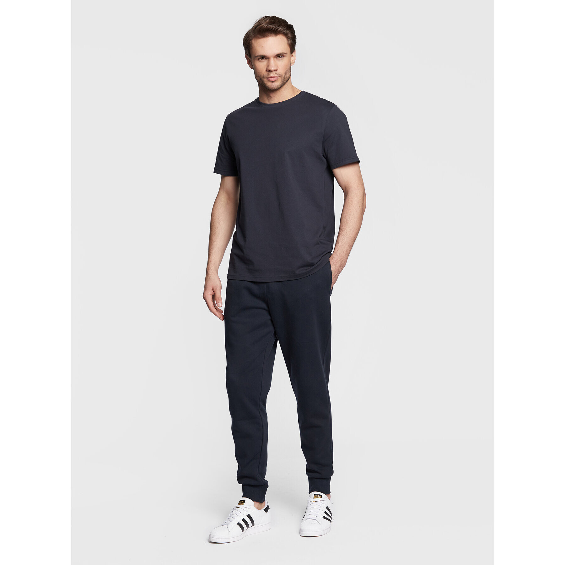 Outhorn Pantaloni trening TTROM024 Bleumarin Relaxed Fit - Pled.ro