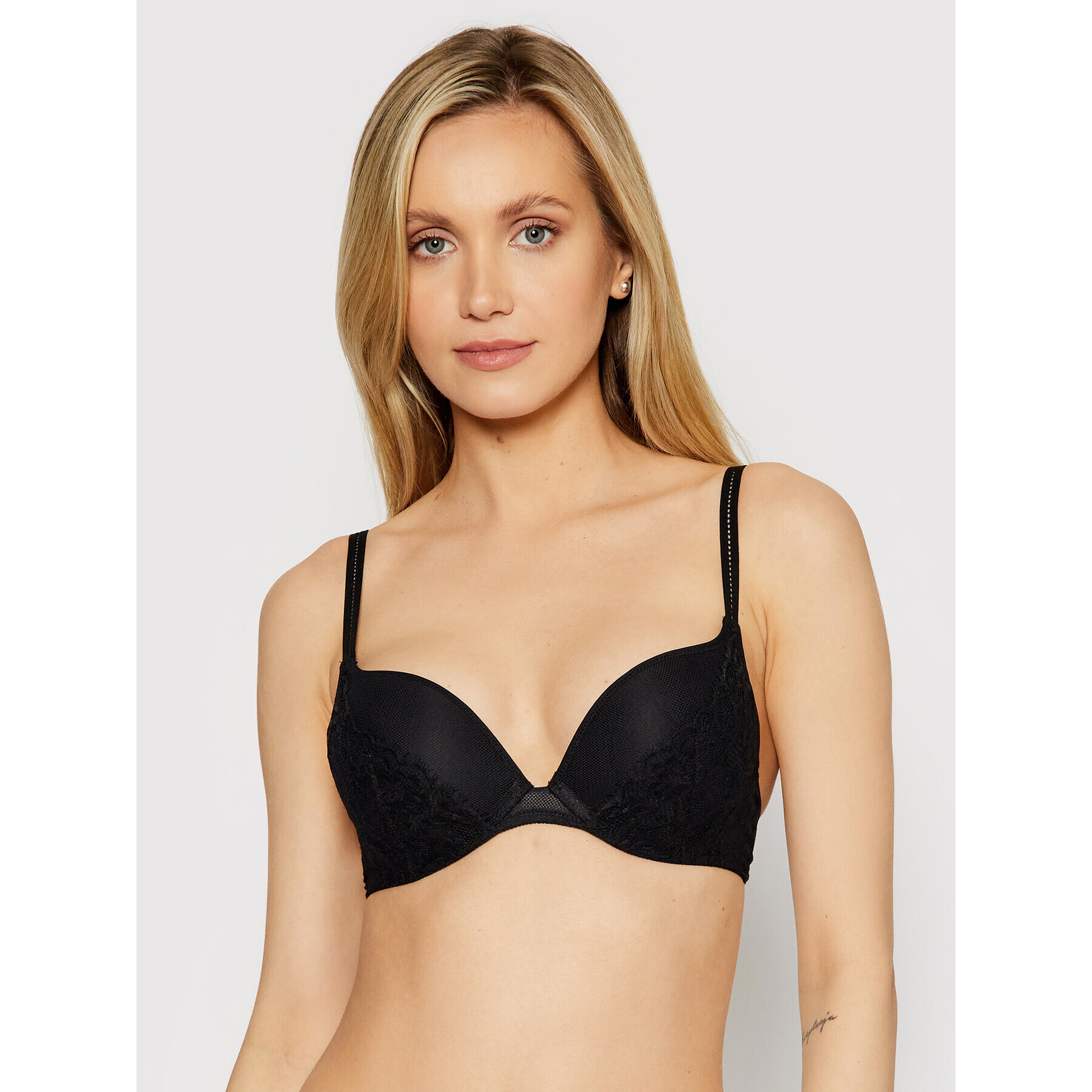 Passionata by Chantelle Sutien Push-up Camden P42C20 Negru - Pled.ro