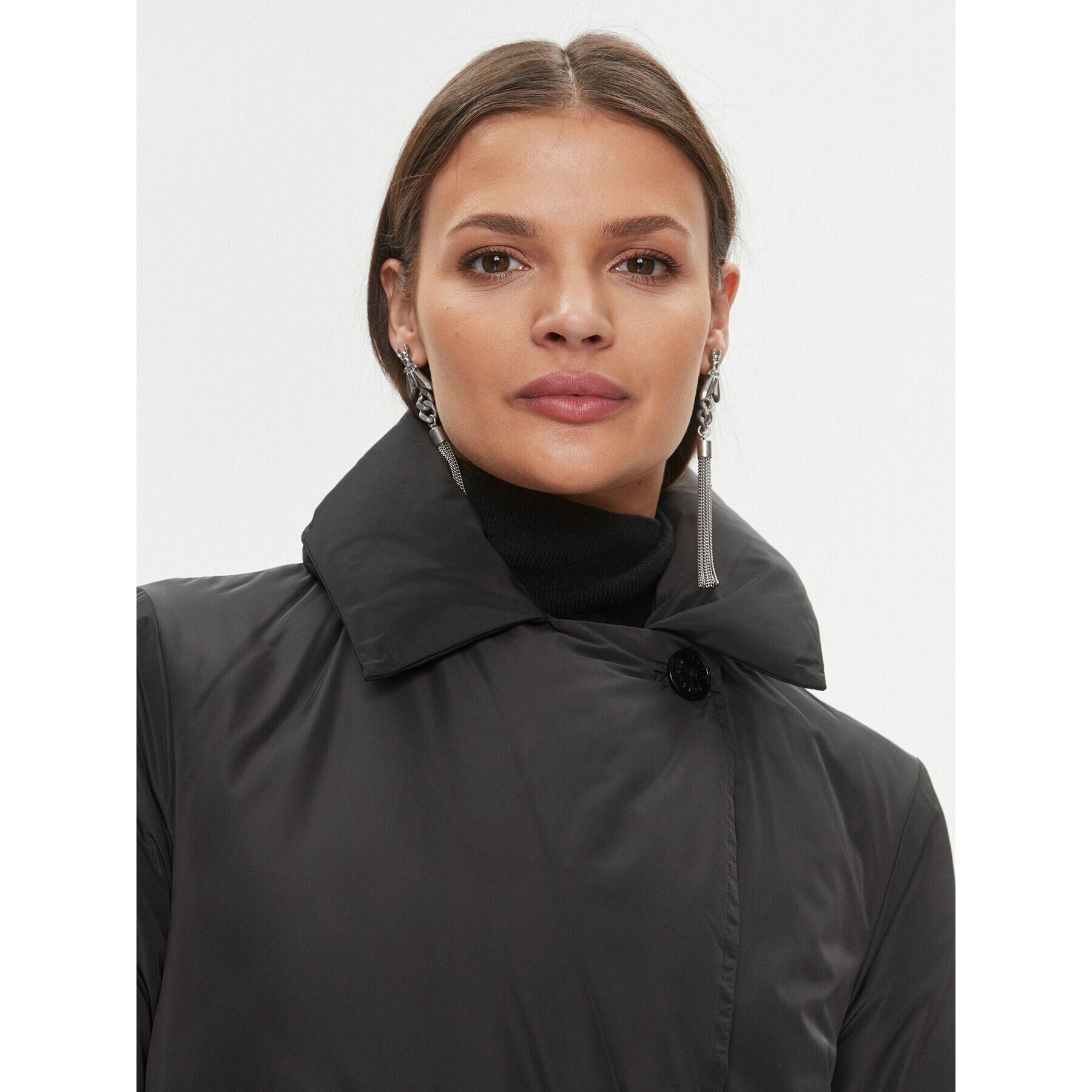 Patrizia Pepe Geacă de iarnă 2O0124/A358-K103 Negru Regular Fit - Pled.ro