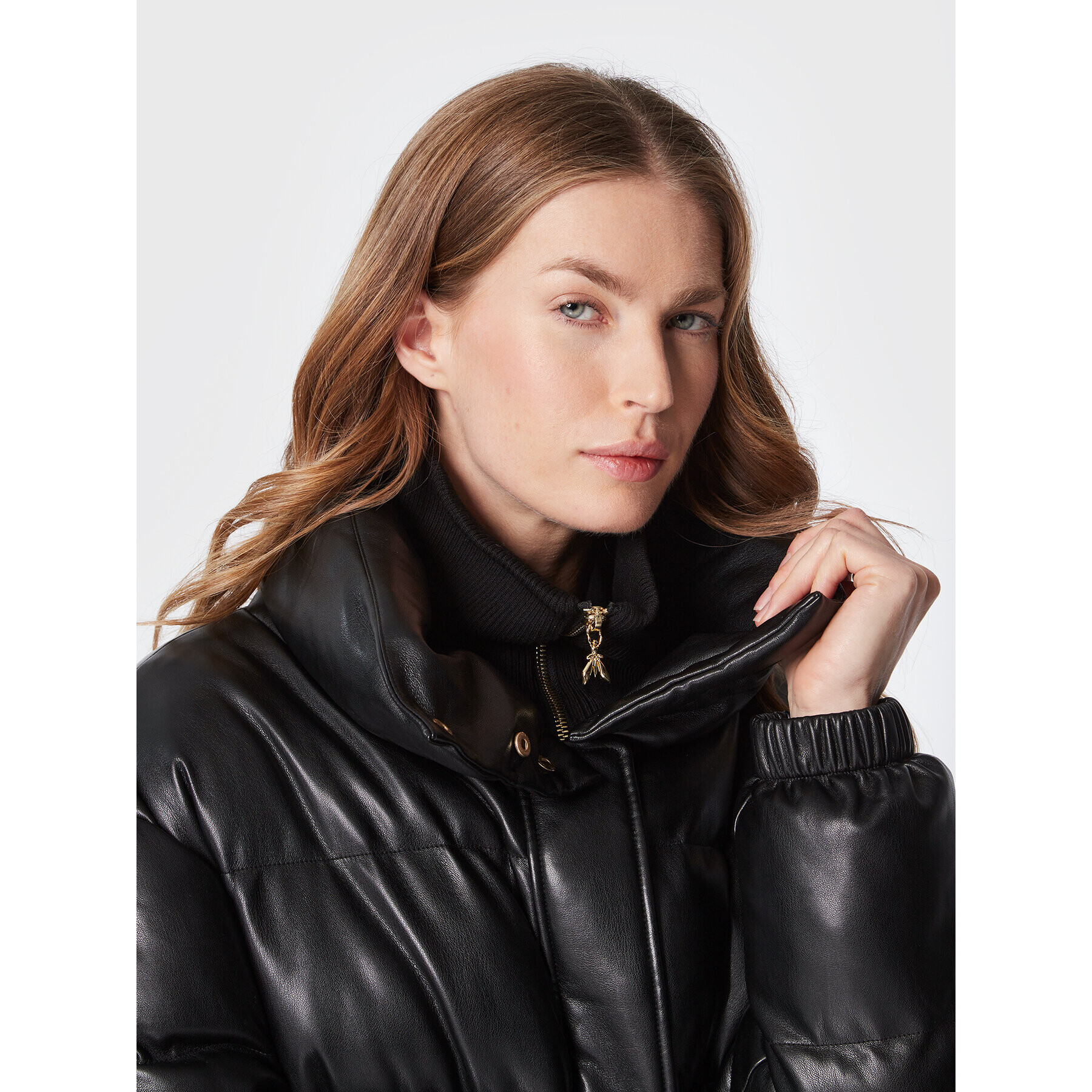 Patrizia Pepe Geacă din imitație de piele 2O0022/E005-K103 Negru Regular Fit - Pled.ro