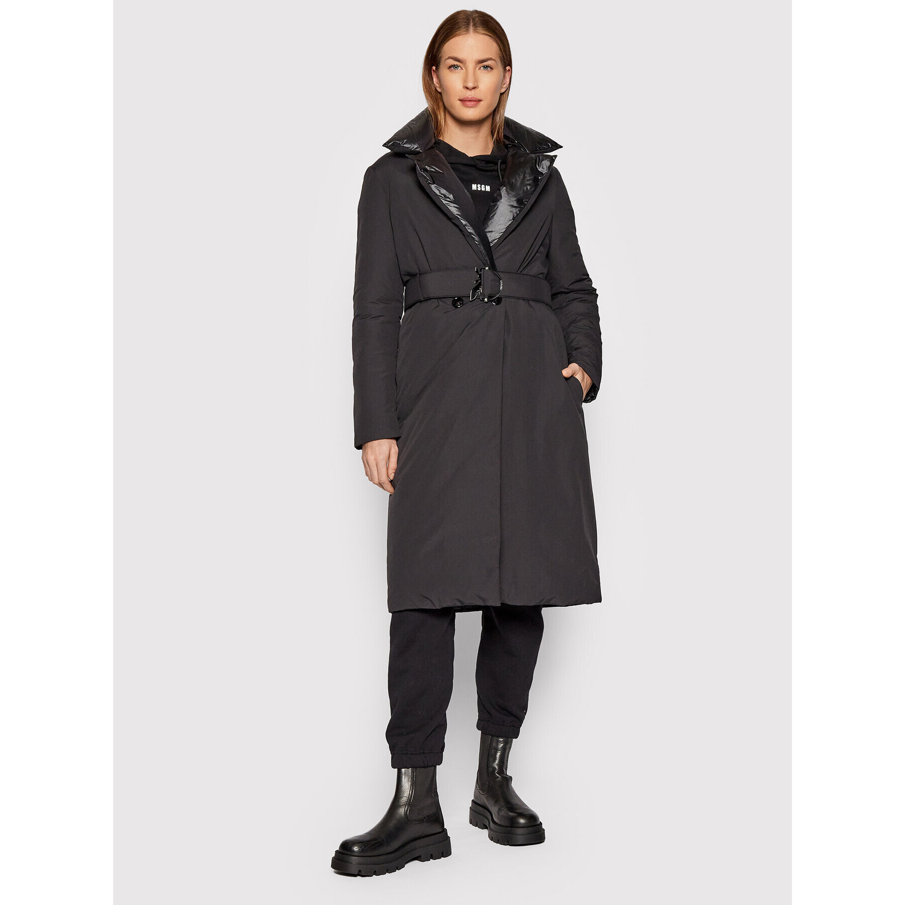 Patrizia Pepe Geacă din puf 2S1359/A9N9-K103 Negru Regular Fit - Pled.ro