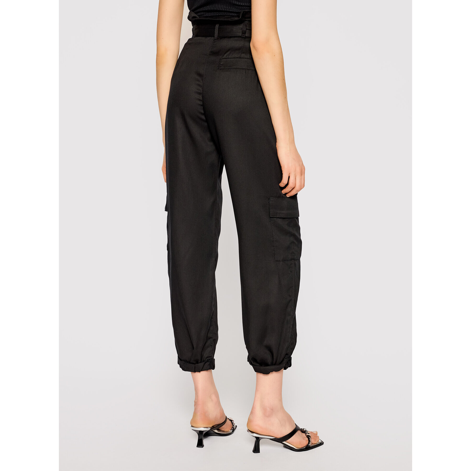 Patrizia Pepe Pantaloni din material 2P1312/A9B8-K103 Negru Regular Fit - Pled.ro