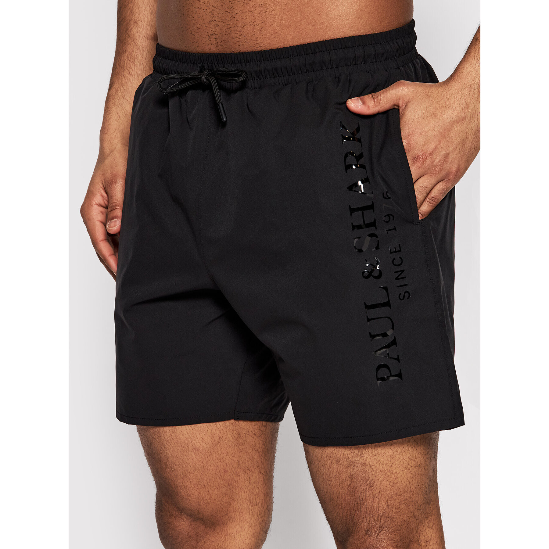 Paul&Shark Pantaloni scurți pentru înot 22415020 Negru Regular Fit - Pled.ro