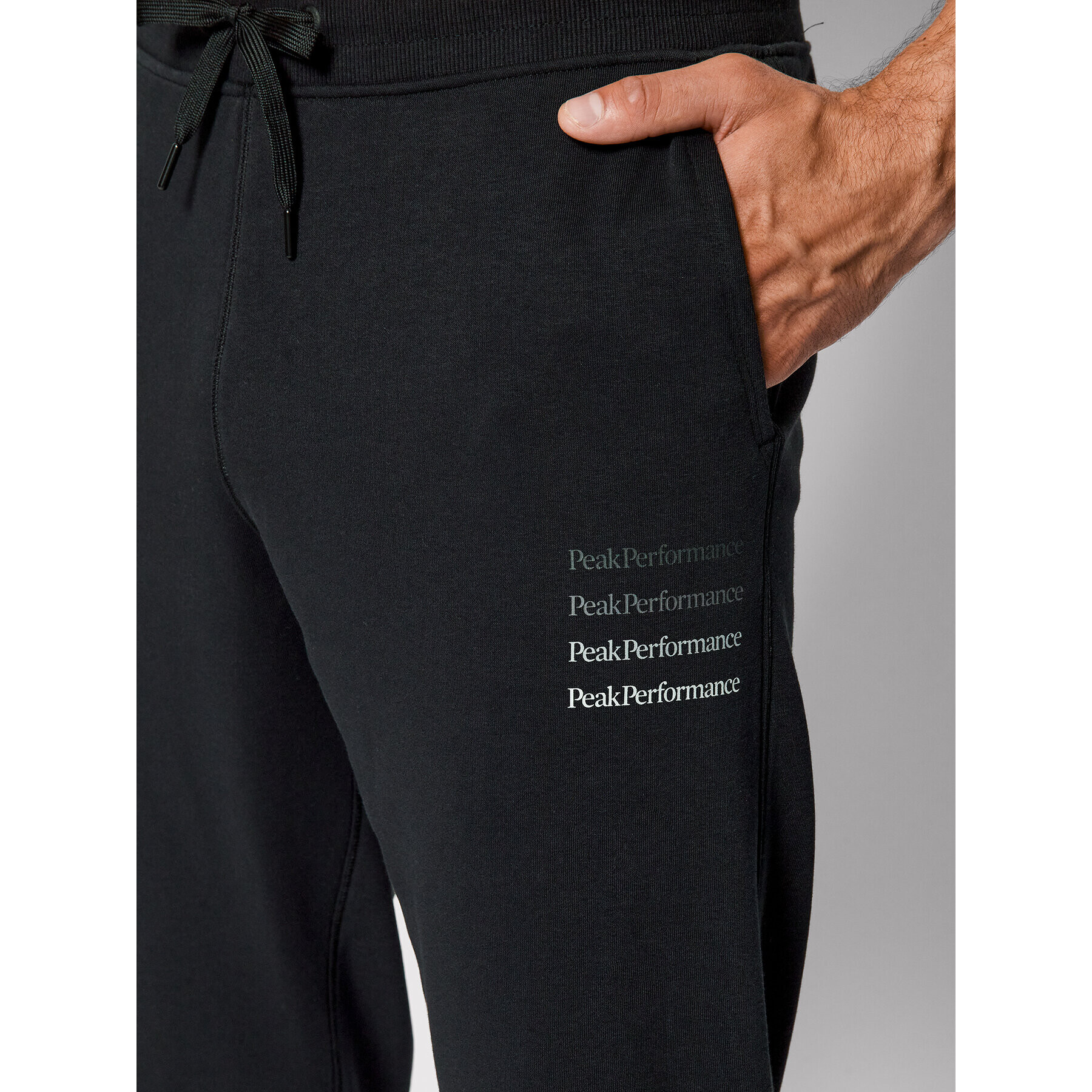 Peak Performance Pantaloni trening Ground G77268020 Negru Regular Fit - Pled.ro