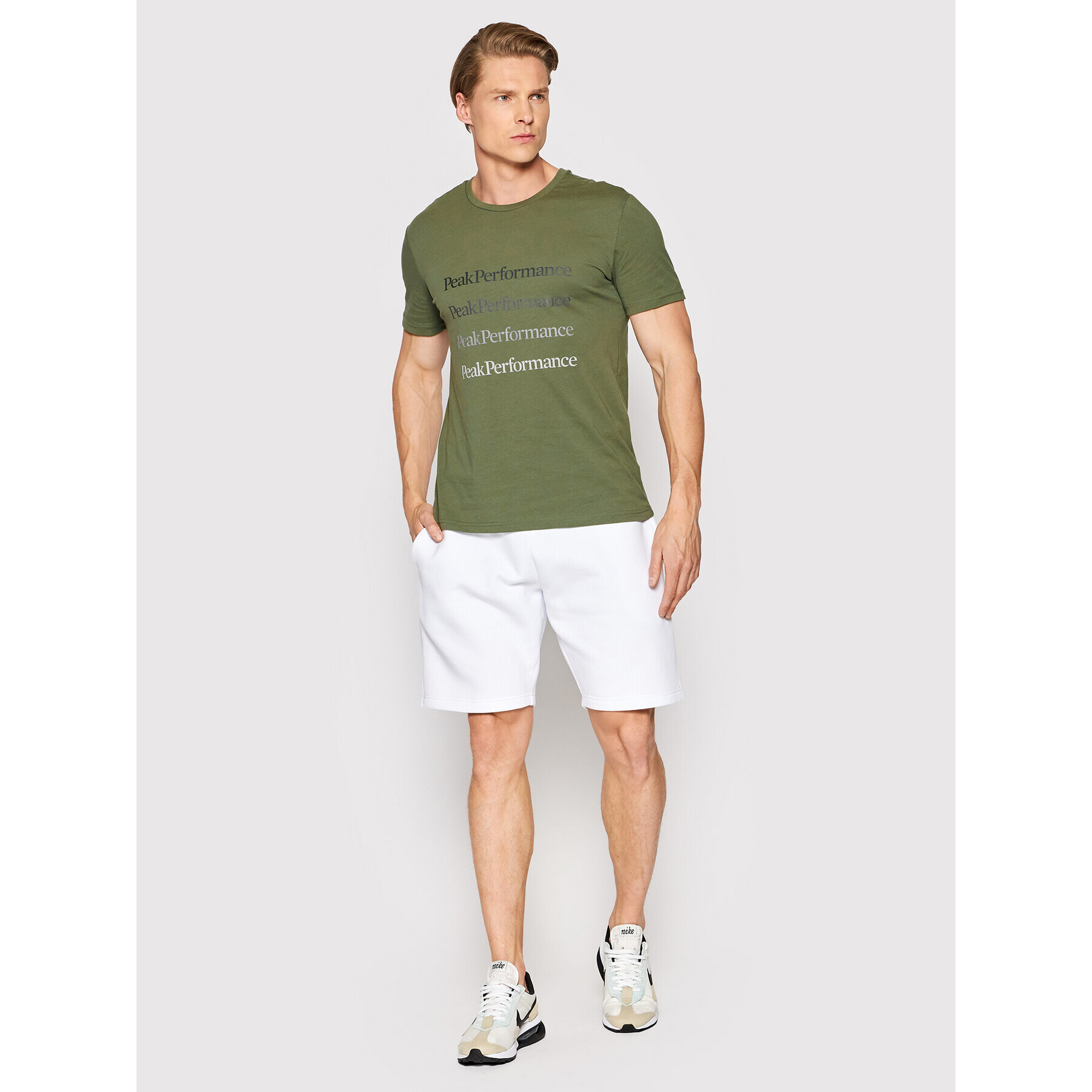 Peak Performance Tricou Ground G77284140 Verde Regular Fit - Pled.ro