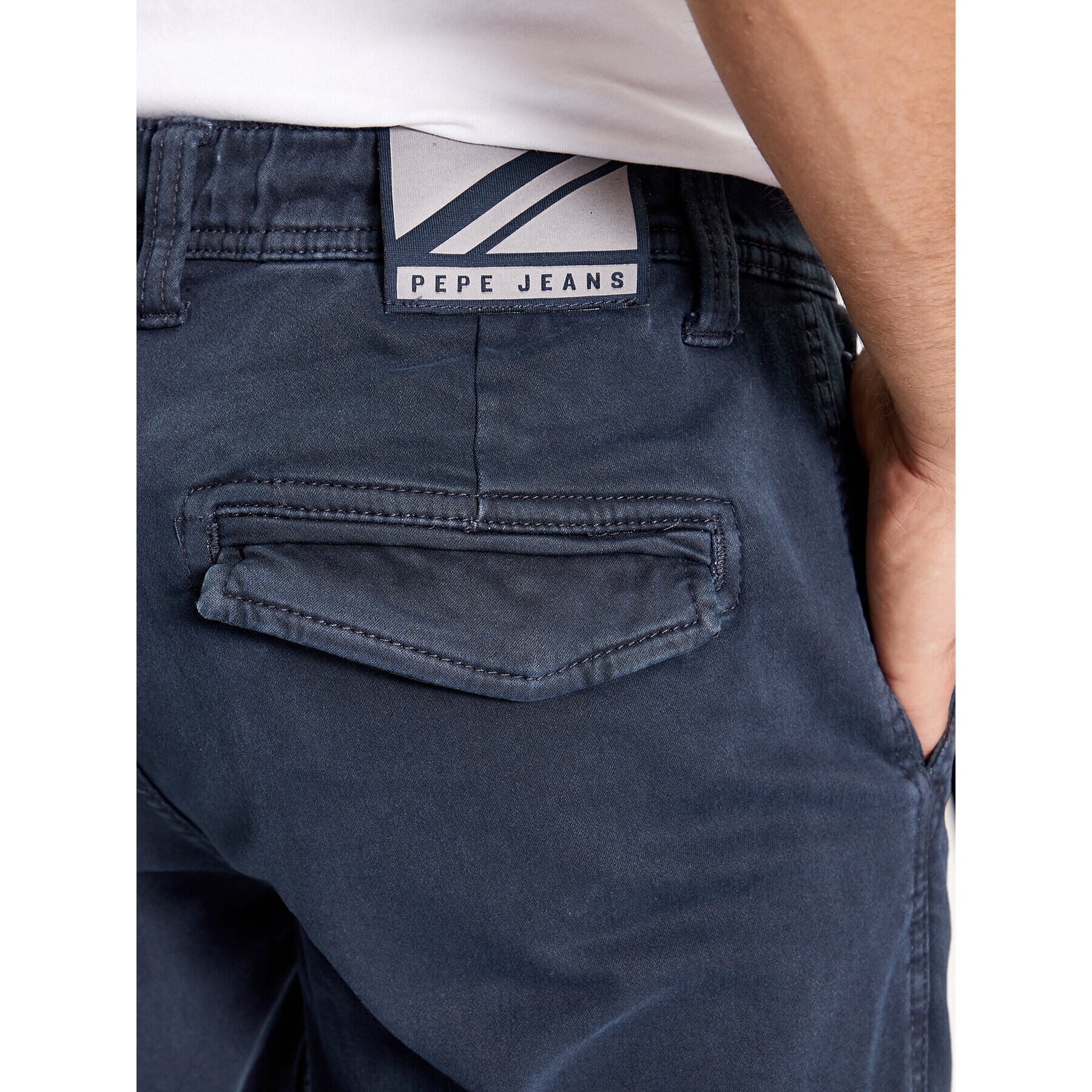 Pepe Jeans Pantaloni din material Jared PM211604YG7 Bleumarin Regular Fit - Pled.ro