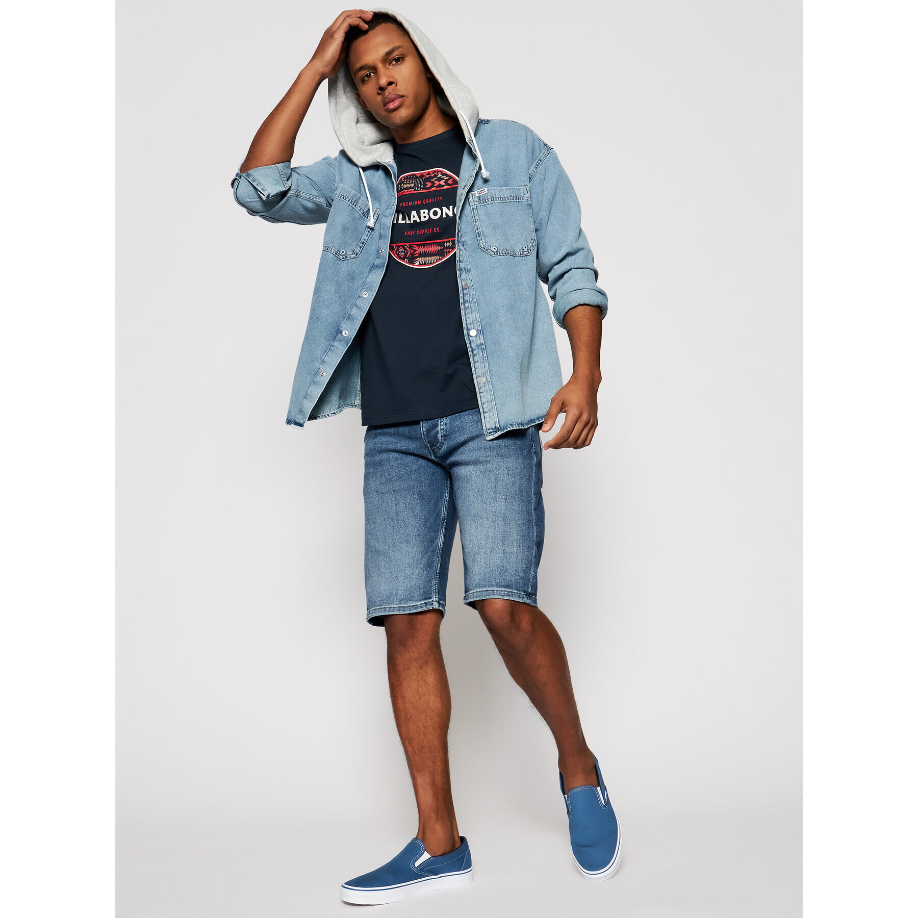 Pepe Jeans Pantaloni scurți de blugi Track PM800487 Bleumarin Regular Fit - Pled.ro