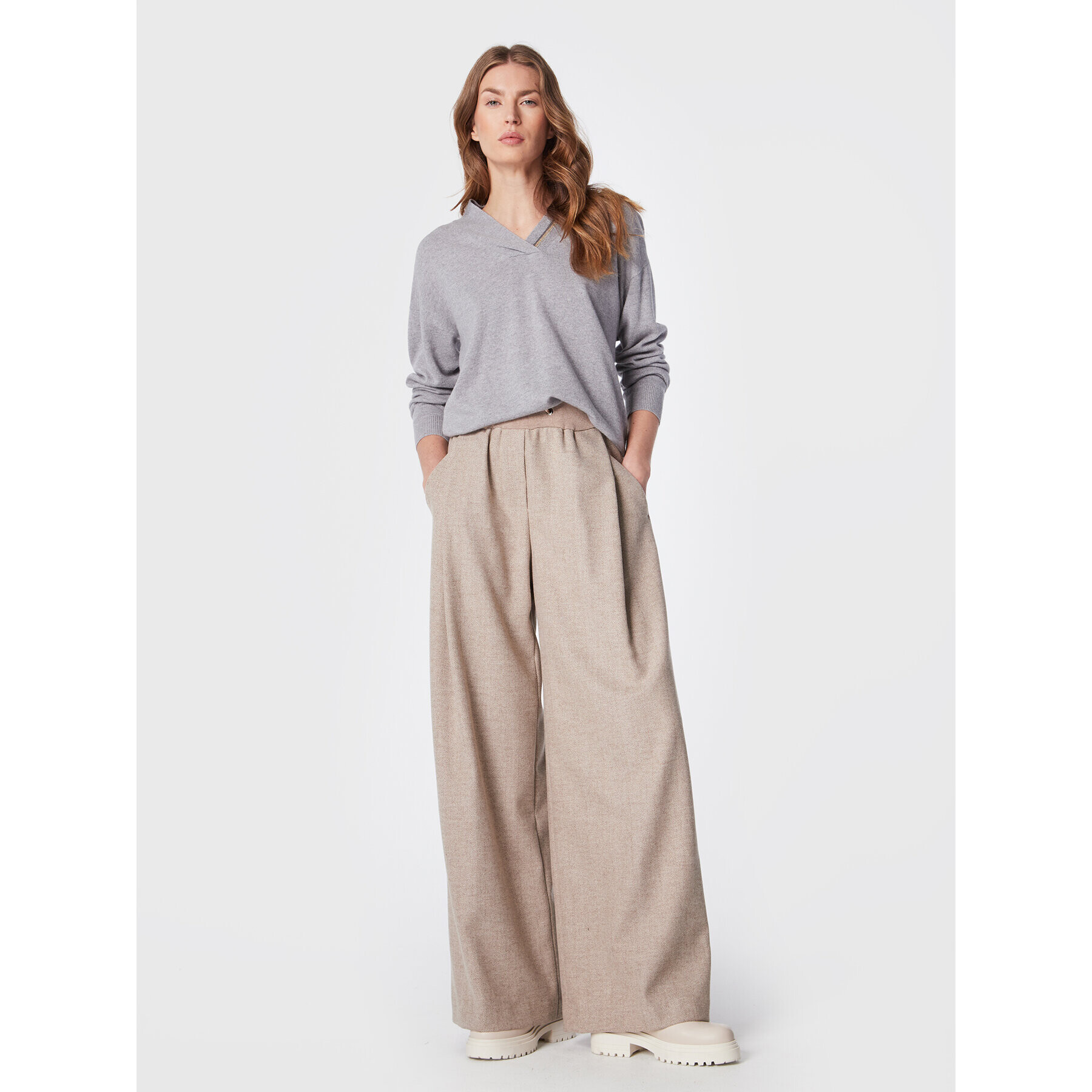 Peserico Pantaloni din material E04905 Bej Relaxed Fit - Pled.ro