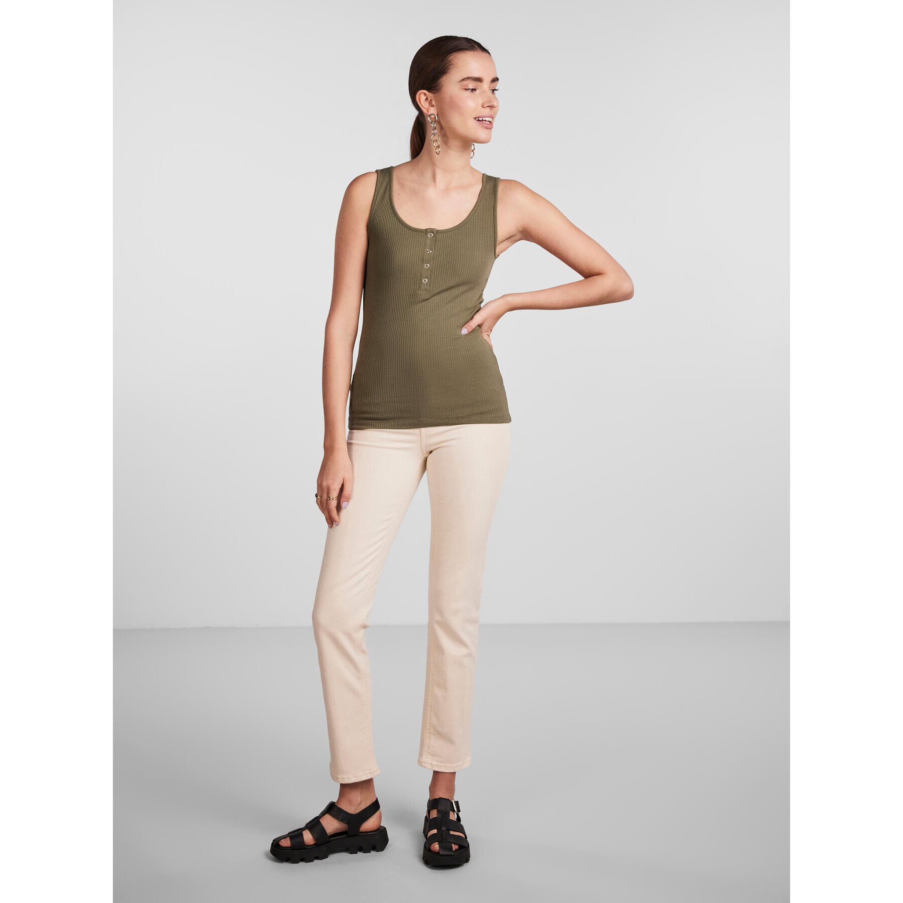 Pieces Top 17101438 Verde Slim Fit - Pled.ro