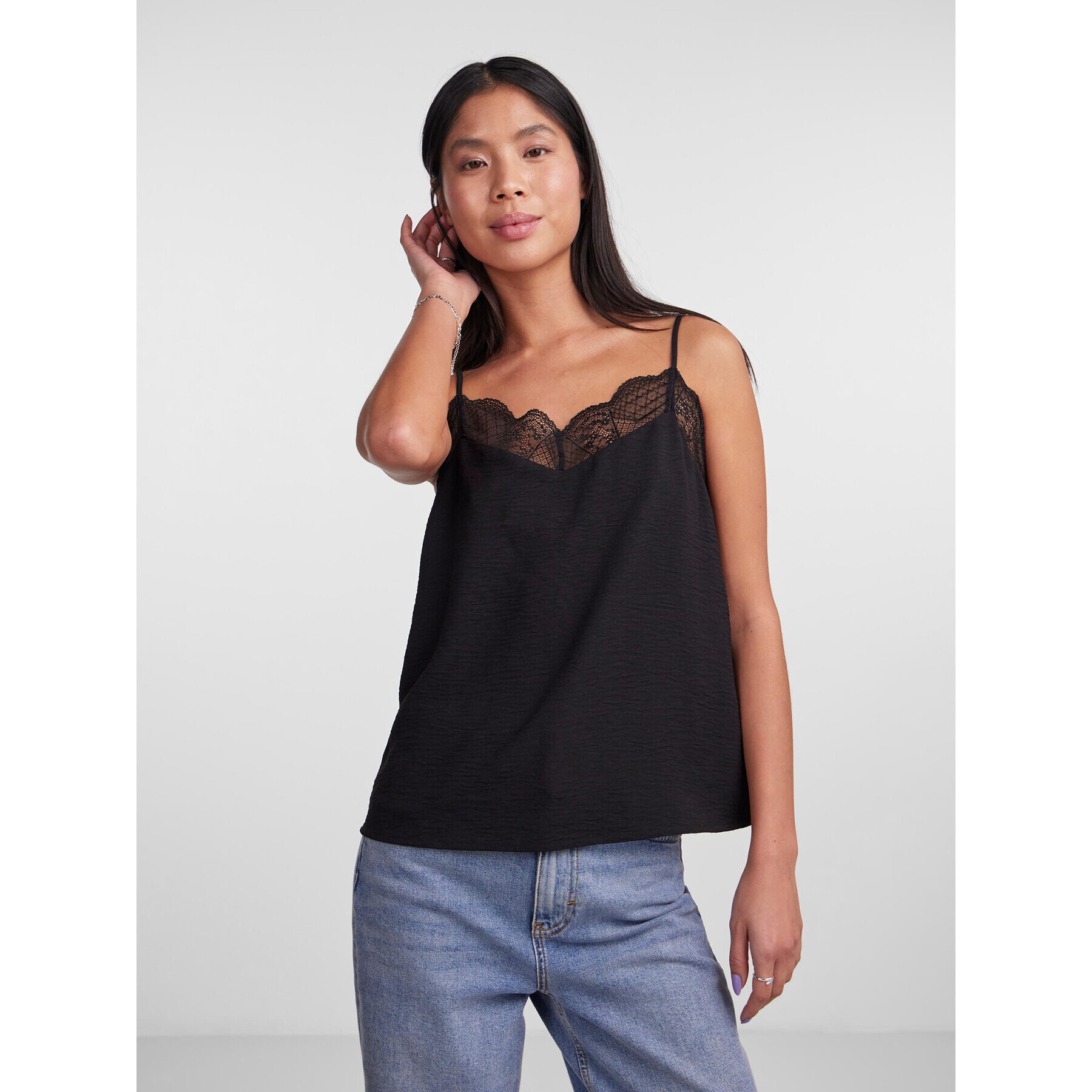 Pieces Top 17132739 Negru Regular Fit - Pled.ro