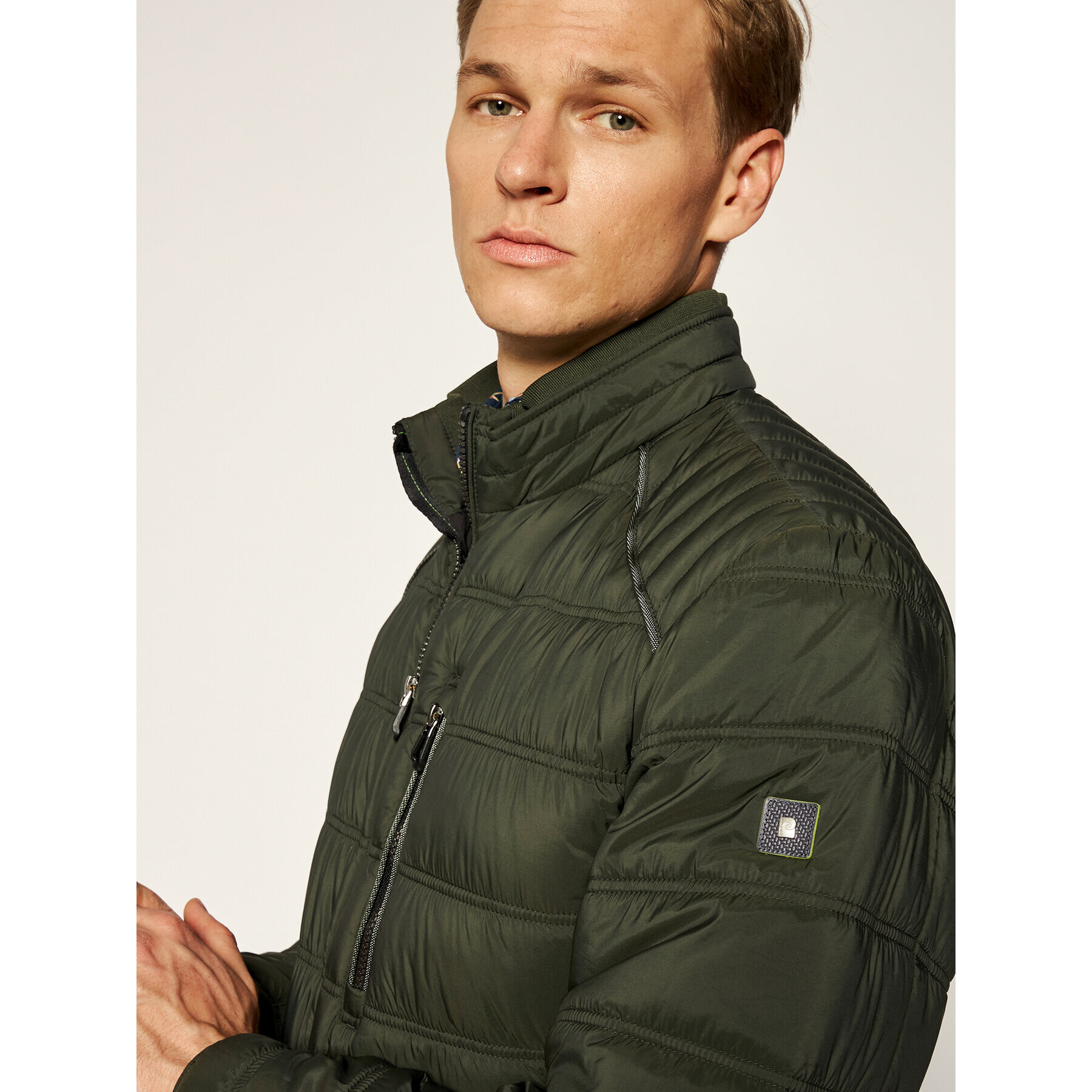 Pierre Cardin Geacă din puf 69020 Verde Regular Fit - Pled.ro