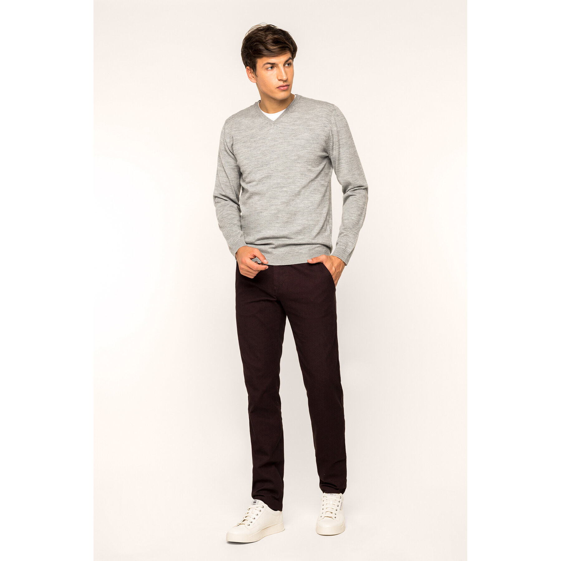 Pierre Cardin Pantaloni chino Lyon 33757/000/4746 Vișiniu Modern Fit - Pled.ro