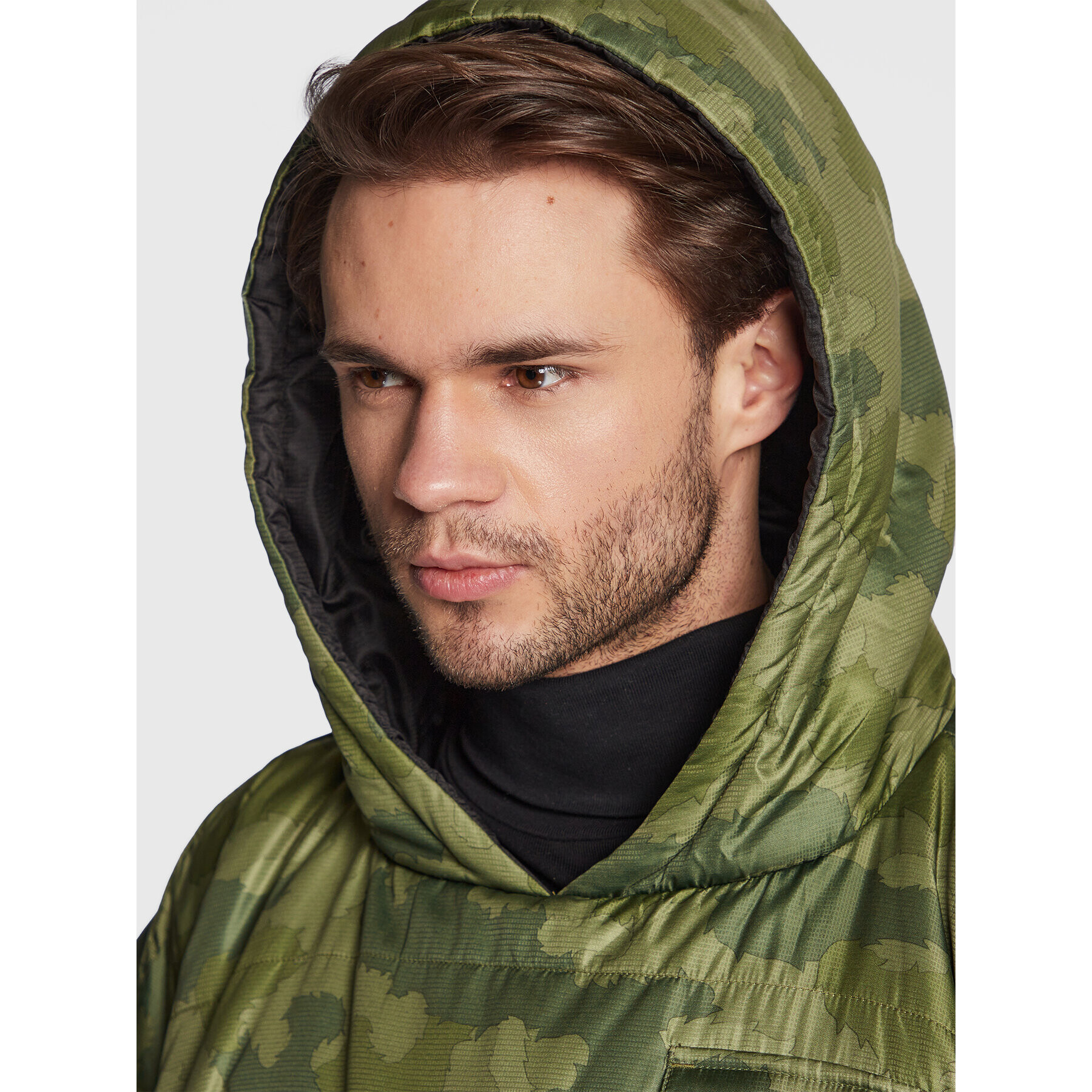 Poler Poncho 221ACU5601 Verde Relaxed Fit - Pled.ro