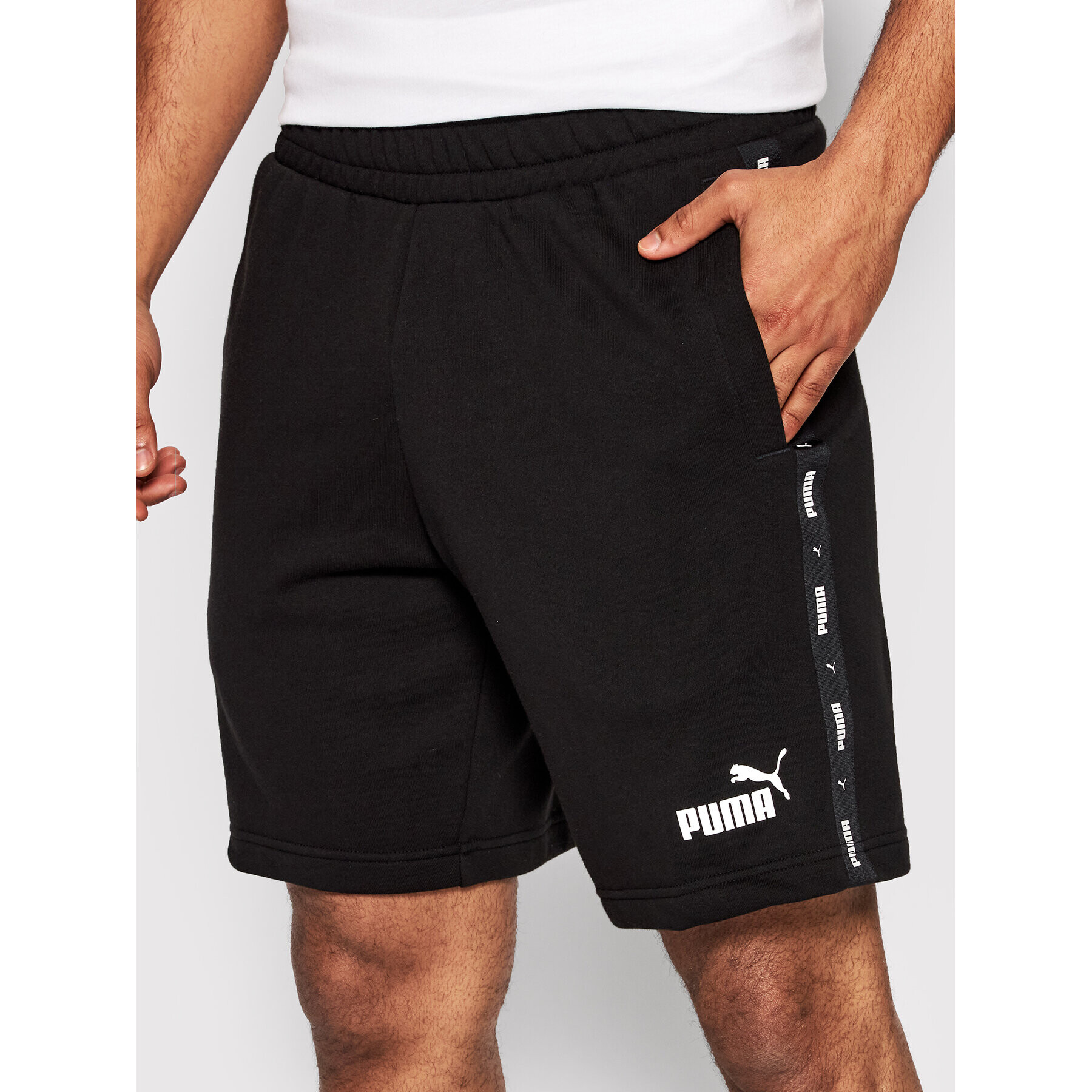 Puma Pantaloni scurți sport Essentials 847387 Negru Regular Fit - Pled.ro